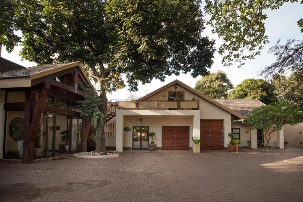 Facade/entrance in Tamboti Lodge Guest House