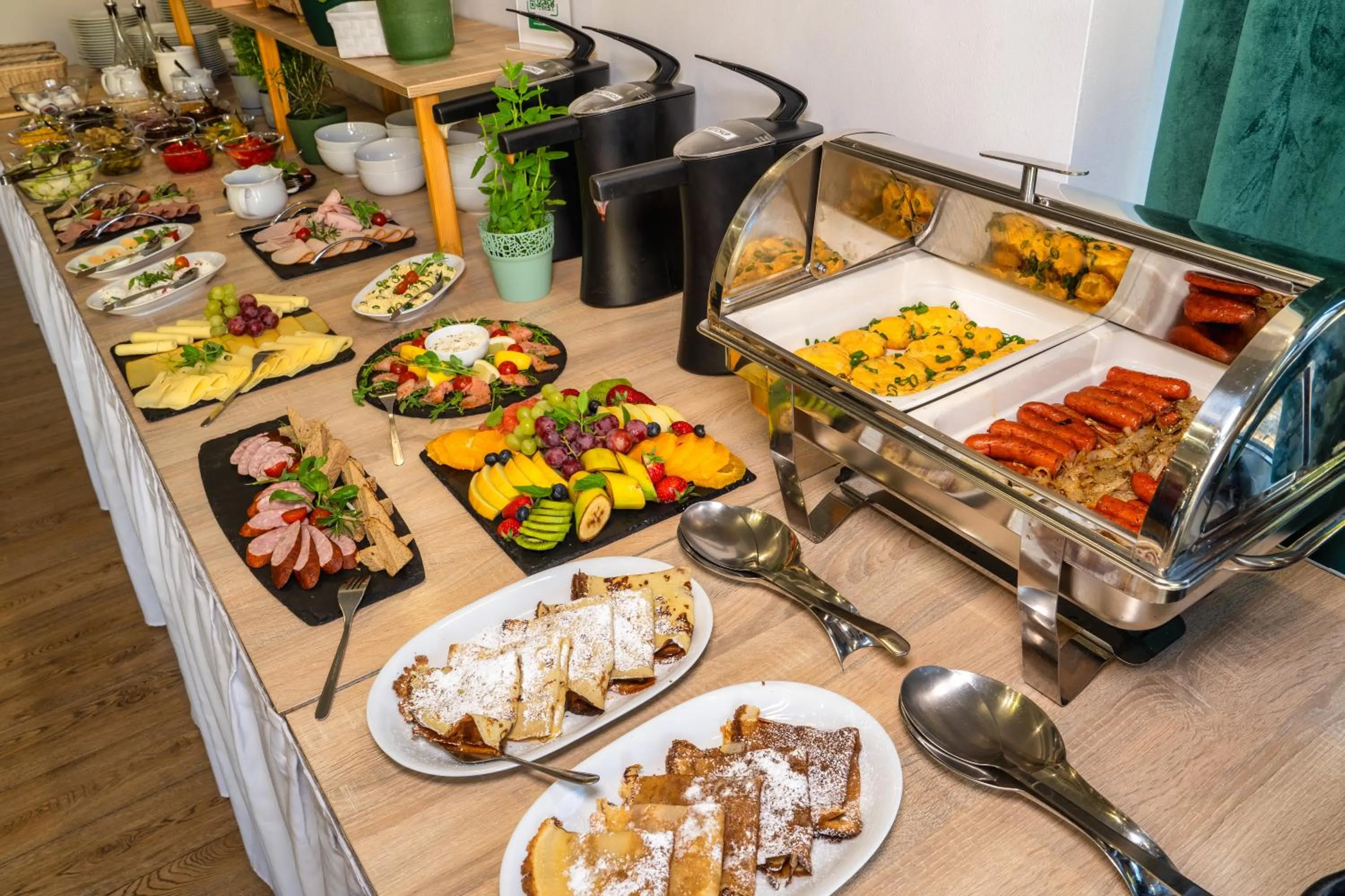 Breakfast in Malachit Karpacz SPA Hotel