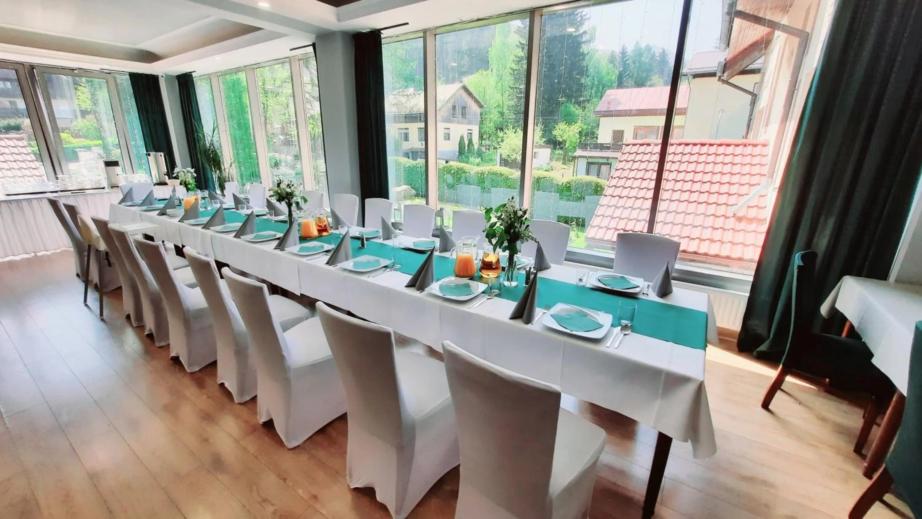 Restaurant/places to eat in Malachit Karpacz SPA Hotel