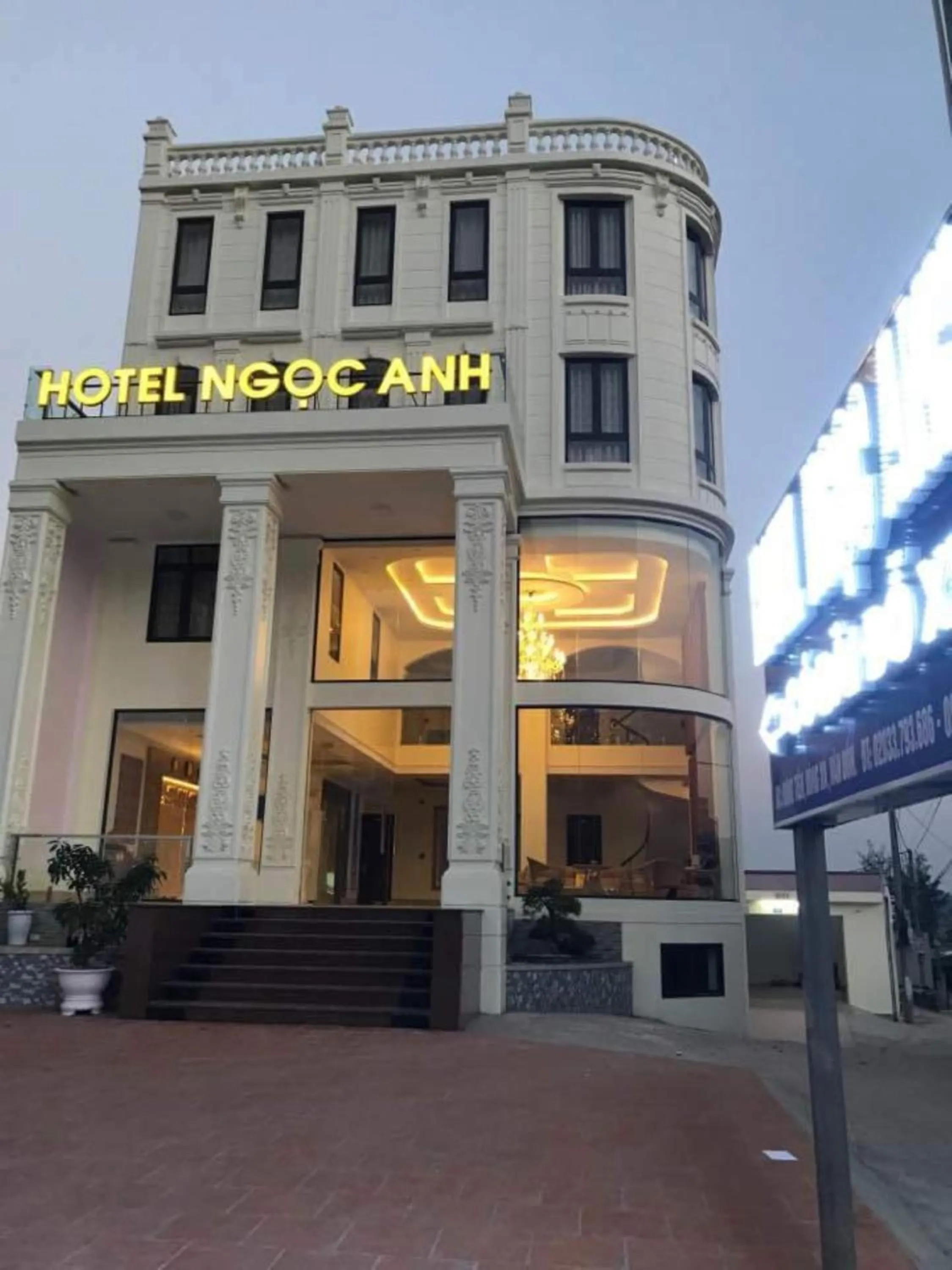 Property building in Hotel Ngoc Anh - Van Don