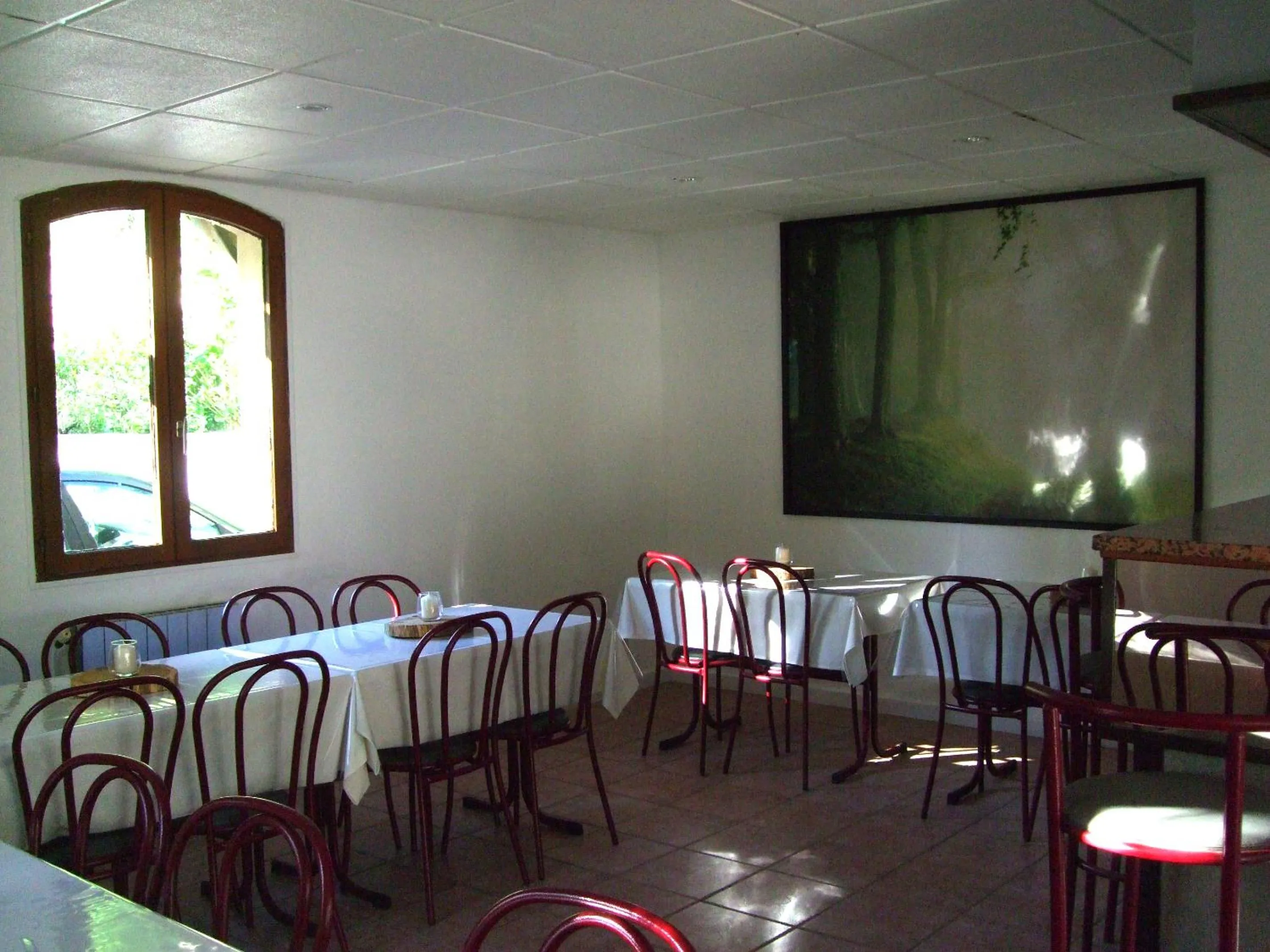 Restaurant/places to eat in Hôtel Le Moulin D'Olt