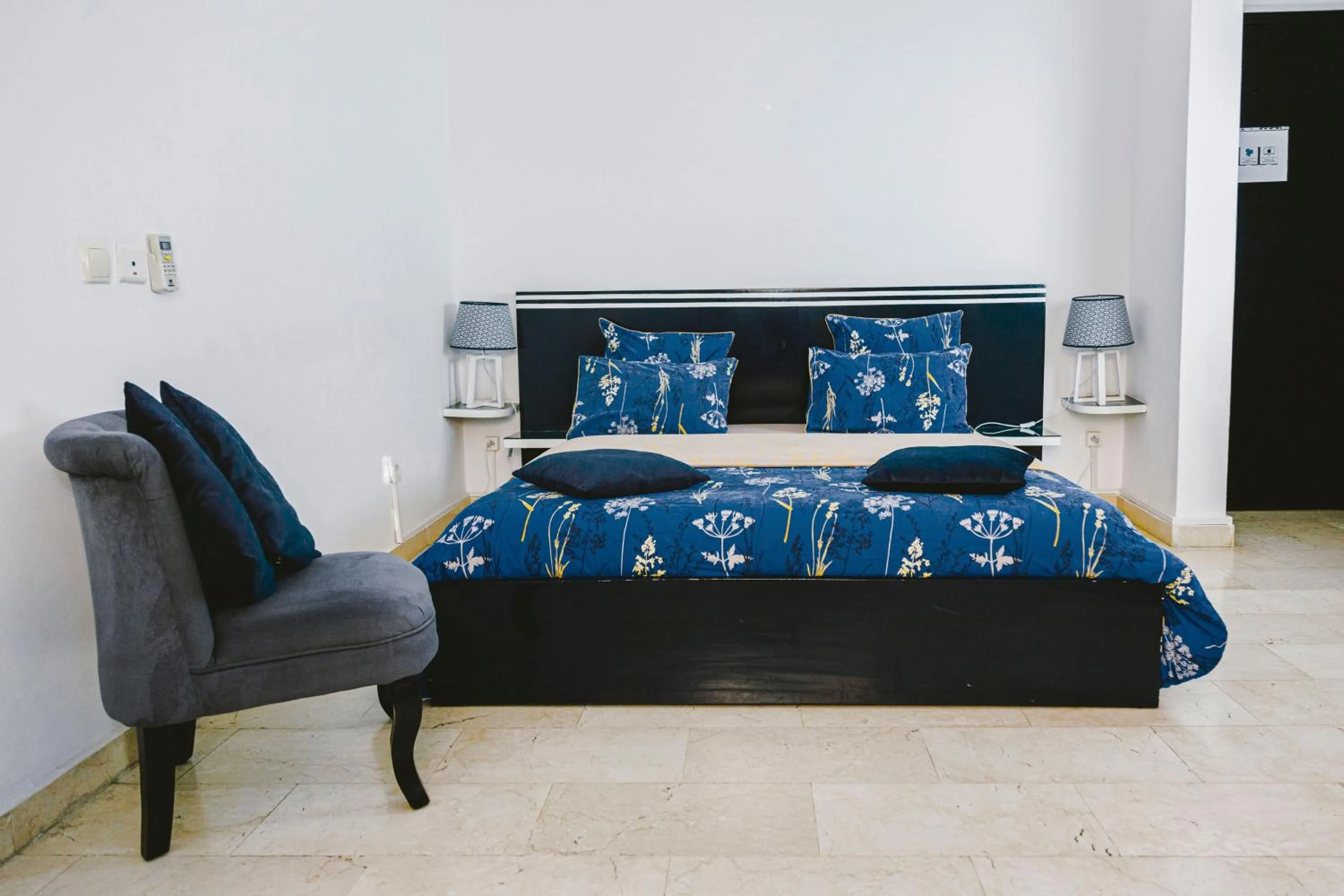 Bedroom, Bed in Villa Jaddis