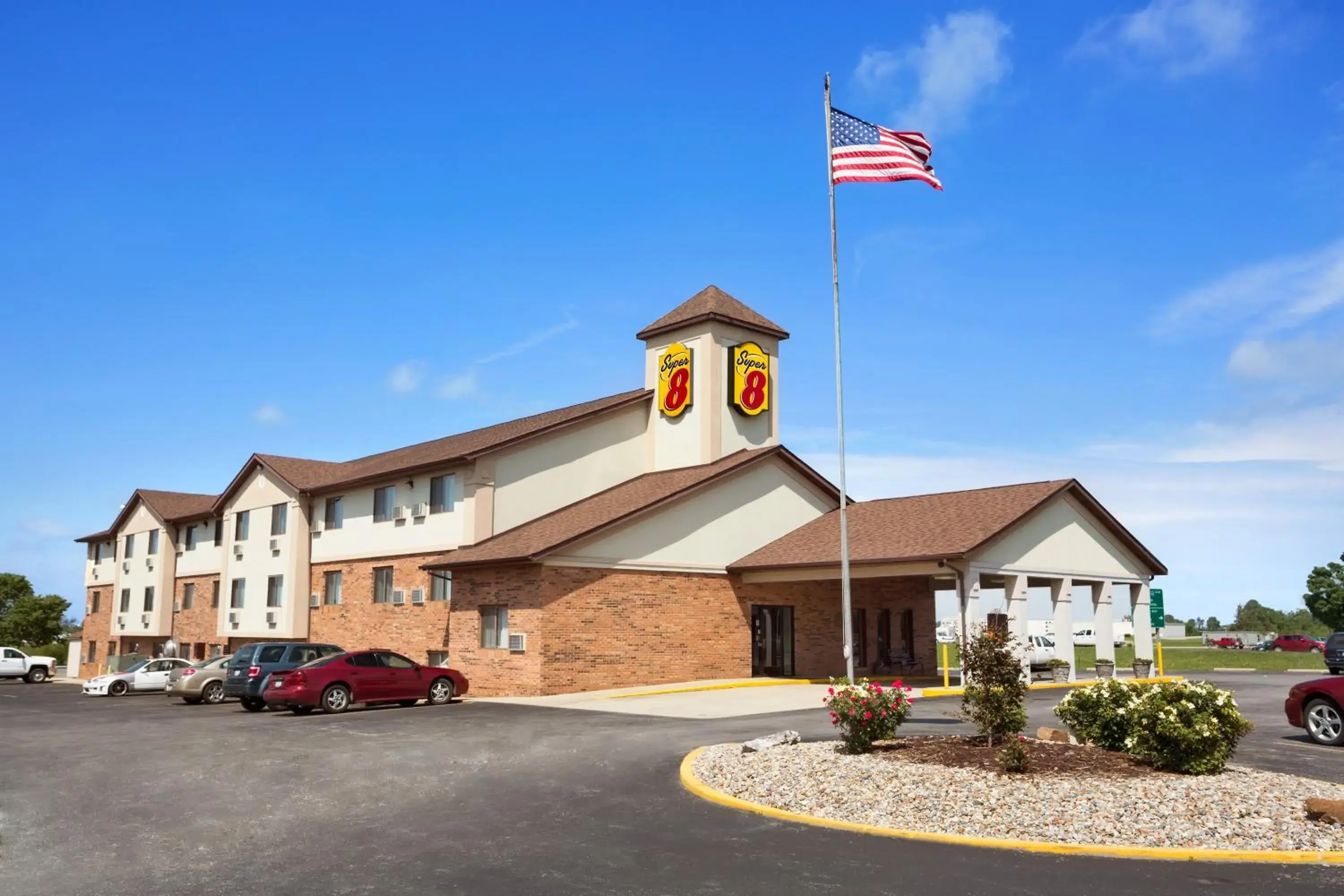 Facade/entrance in Super 8 by Wyndham Mount Vernon, IL Facade/entrance in Super 8 by Wyndham Mount Vernon, IL