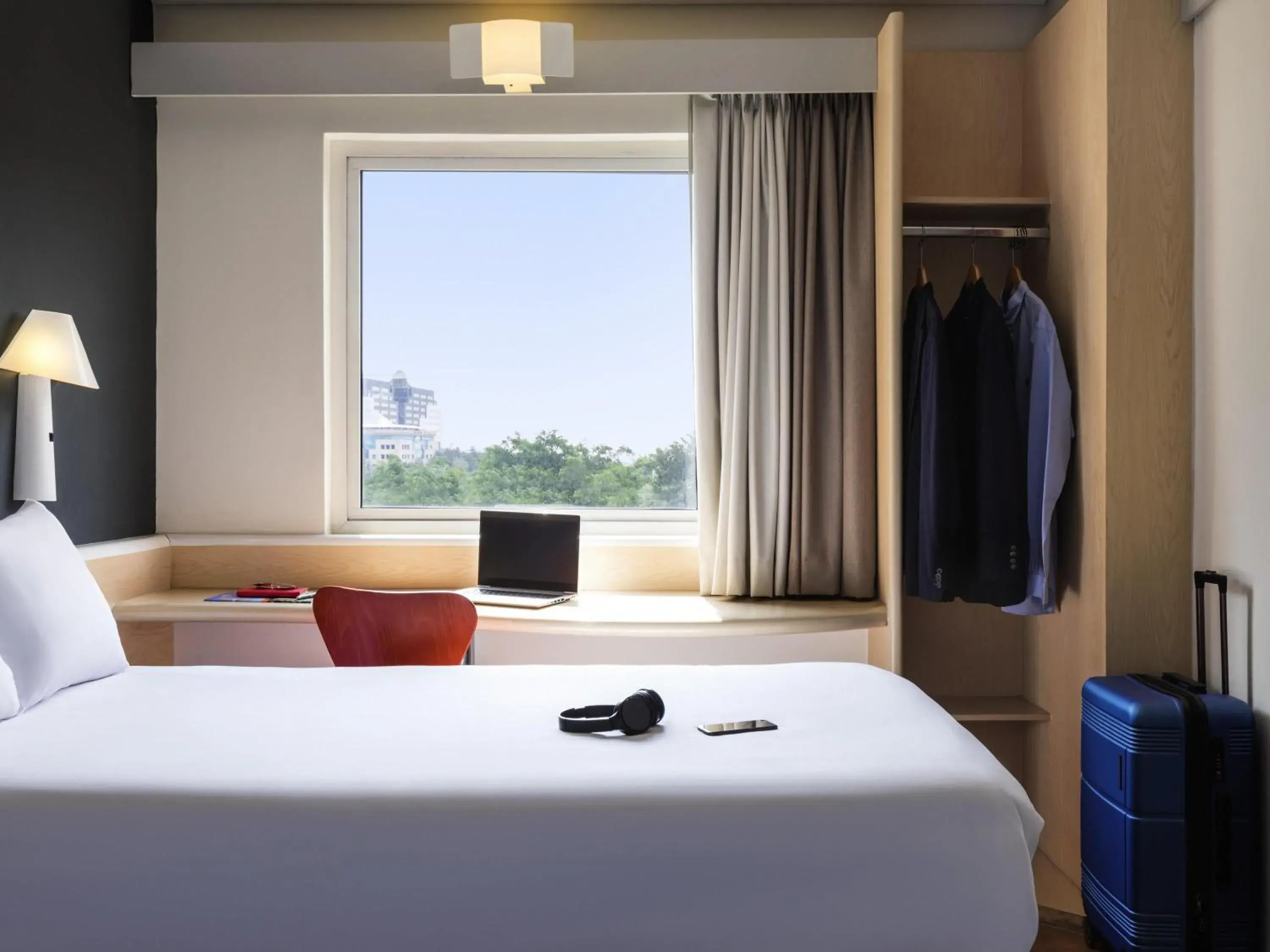 Bedroom, Bed in Ibis Guadalajara Expo Bedroom, Bed in Ibis Guadalajara Expo