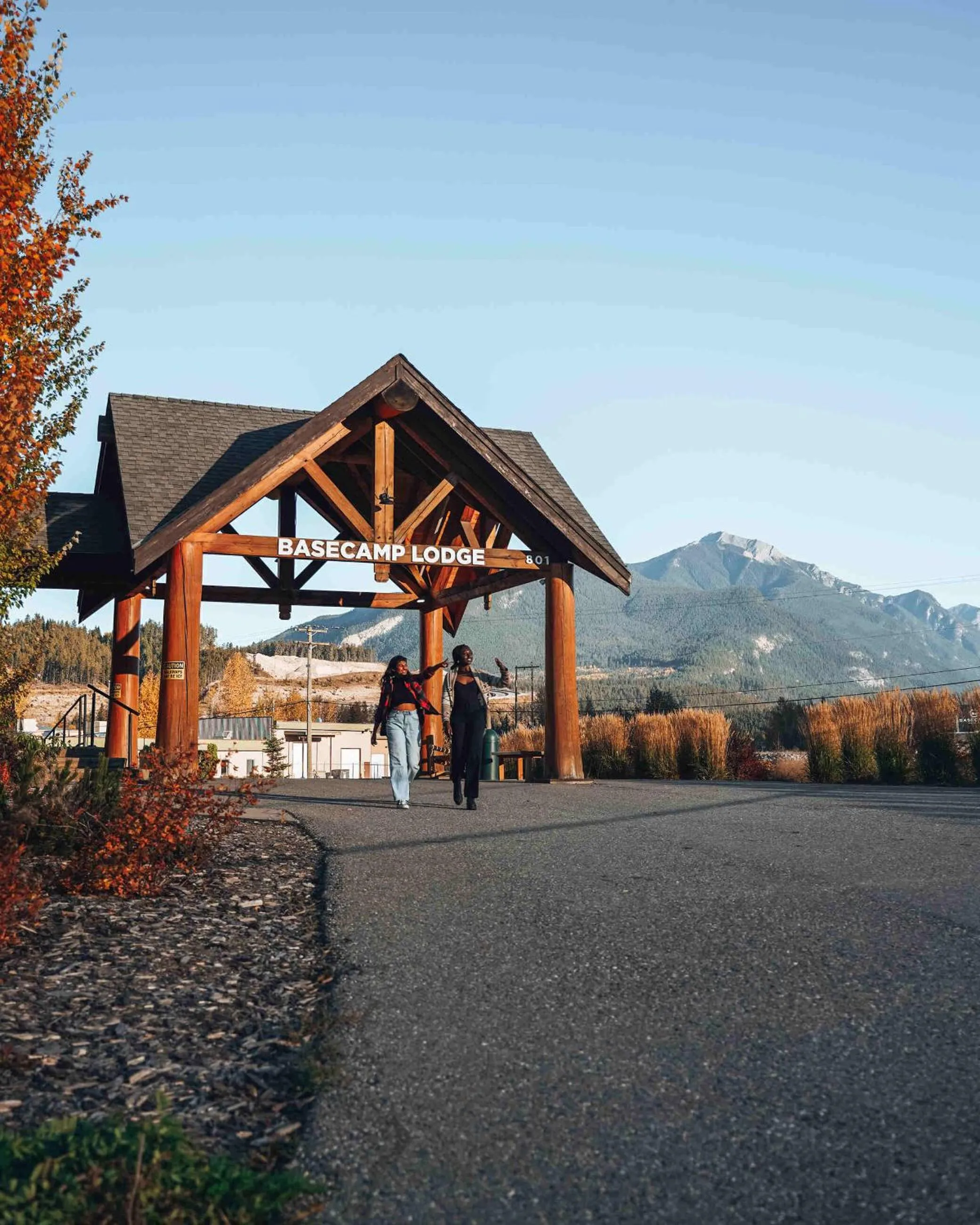 Property building in Basecamp Lodge Golden