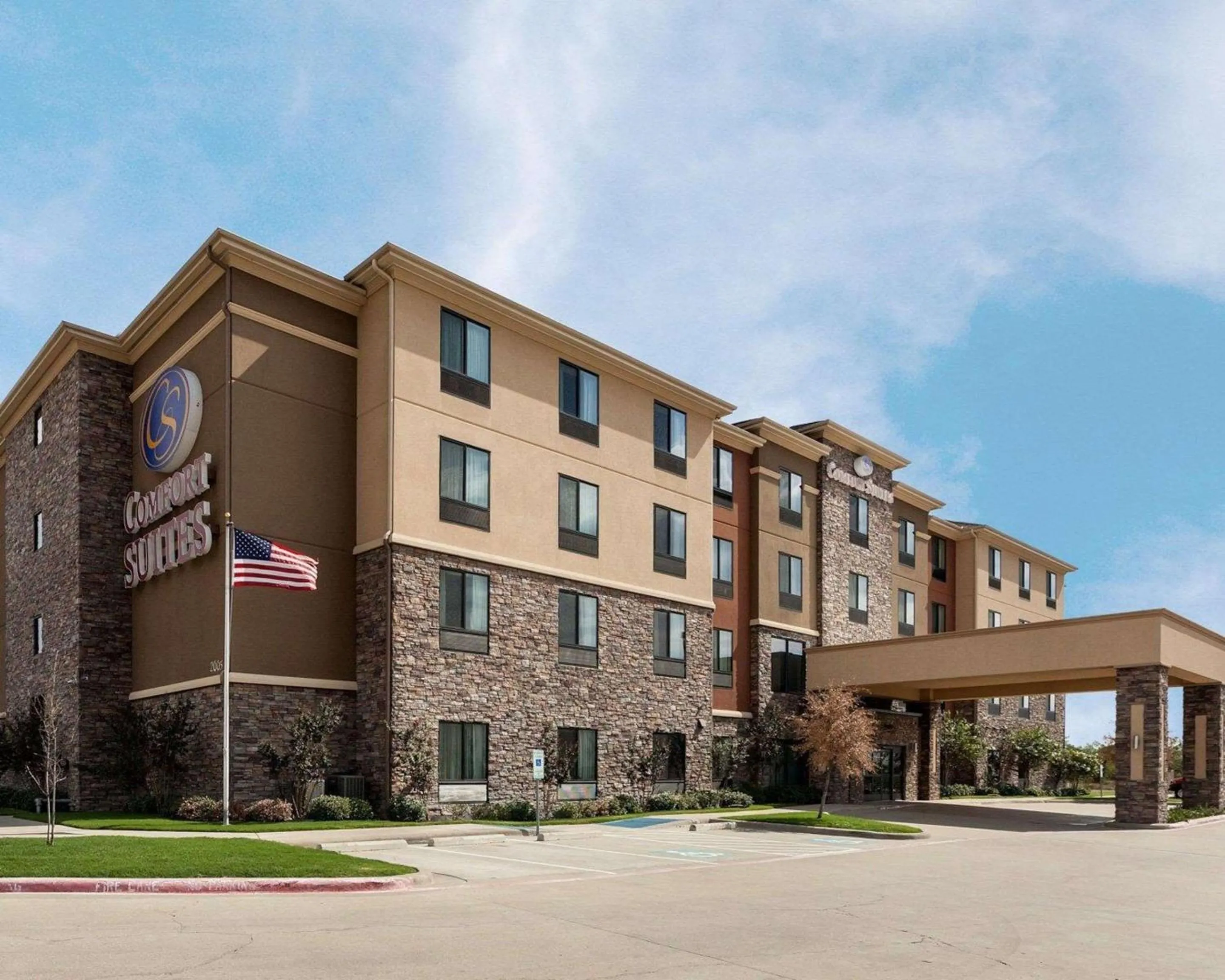 Property building in Comfort Suites Greenville