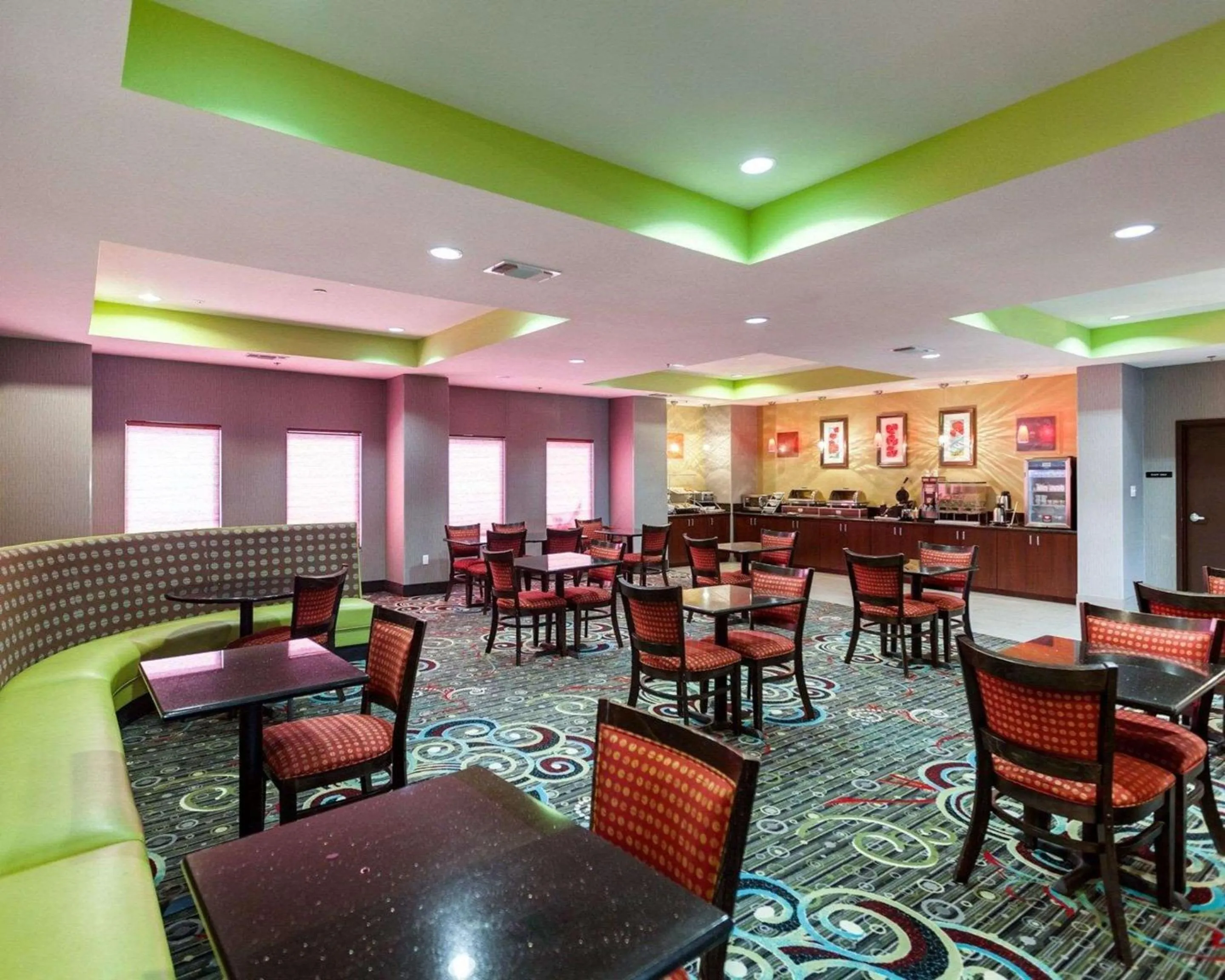 Restaurant/places to eat in Comfort Suites Greenville