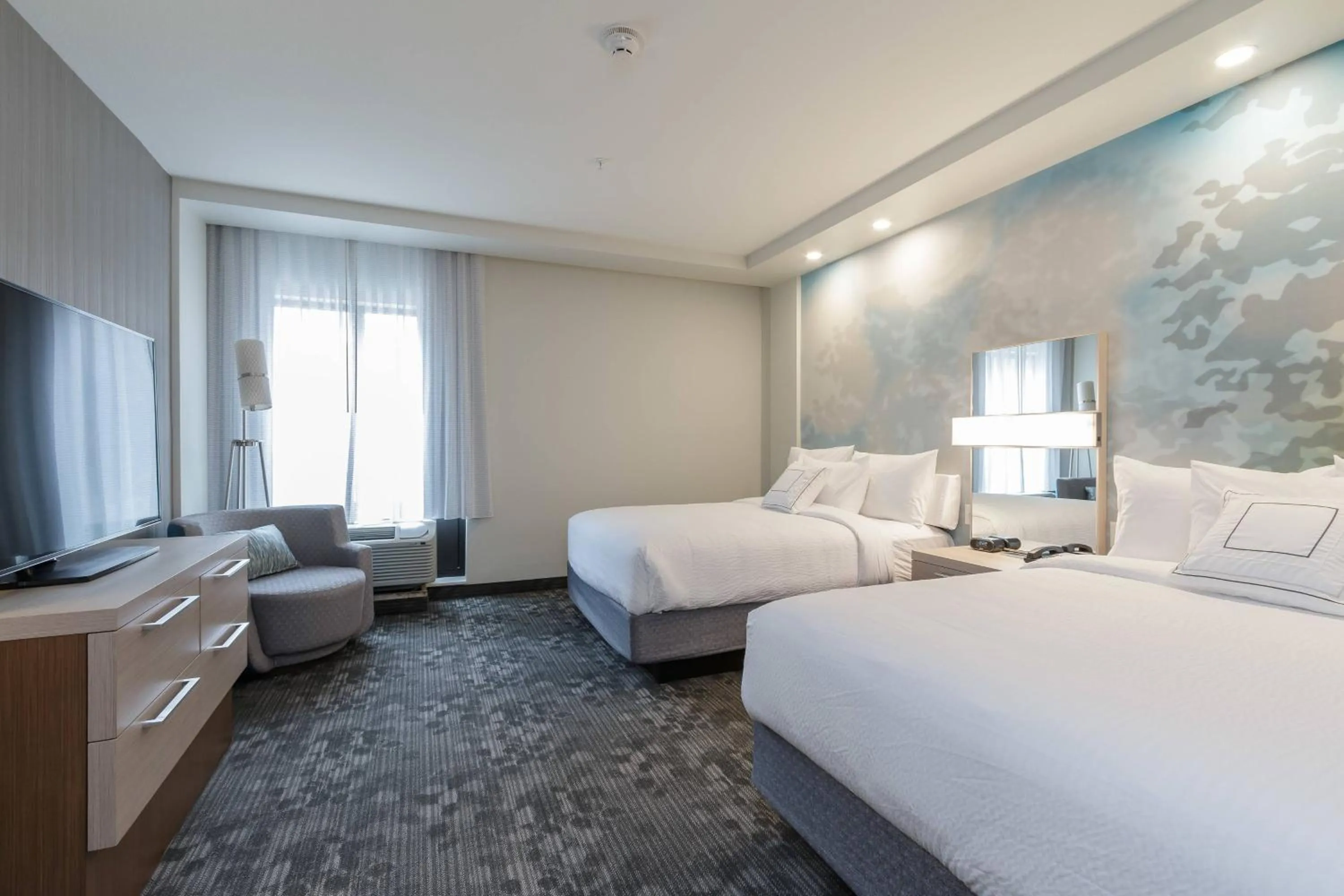 Bedroom, Bed in Courtyard by Marriott South Bend Downtown