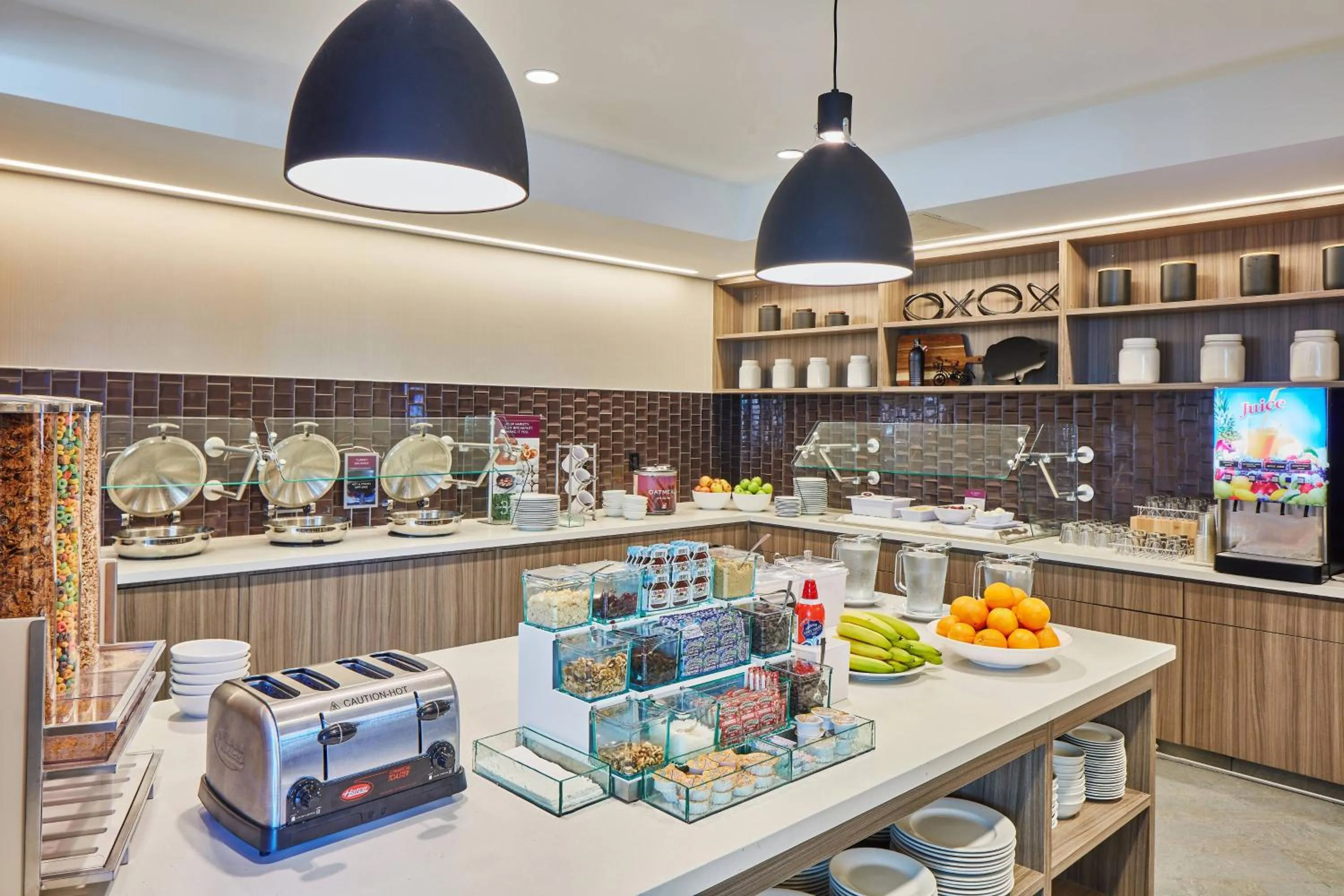 Breakfast in Hotel Trio Healdsburg