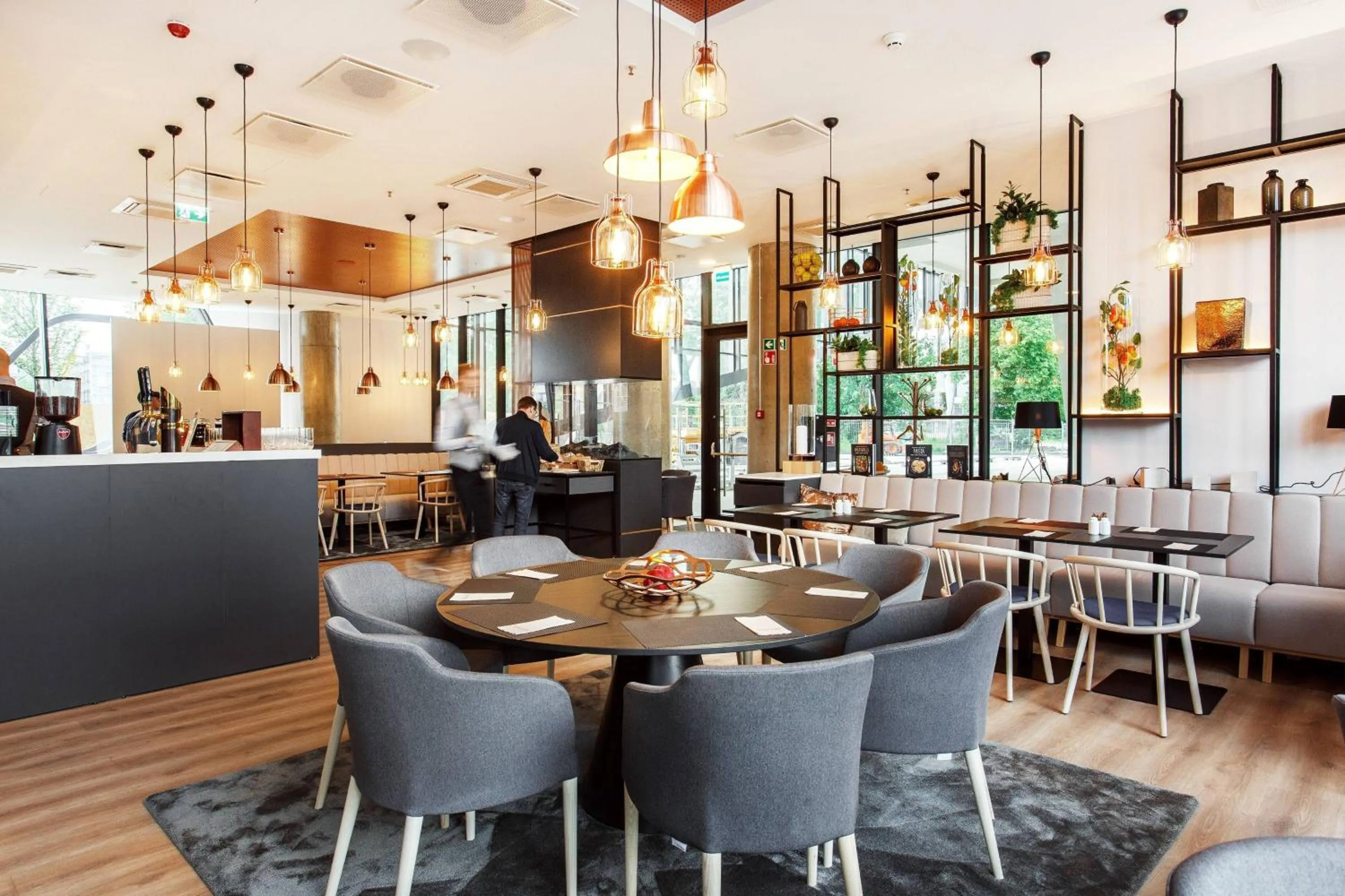 Restaurant/places to eat in Courtyard by Marriott Vilnius City Center