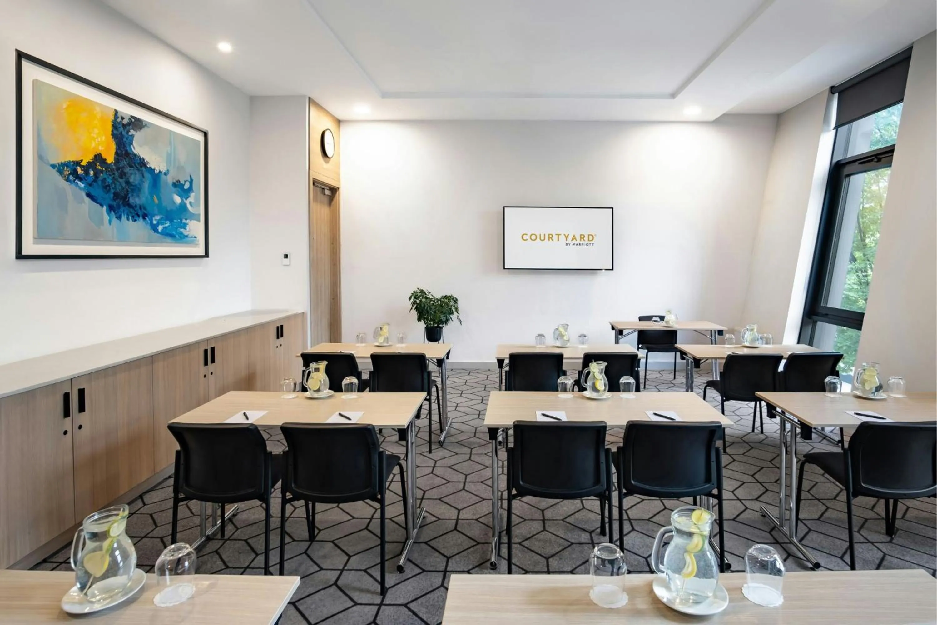 Meeting/conference room in Courtyard by Marriott Vilnius City Center