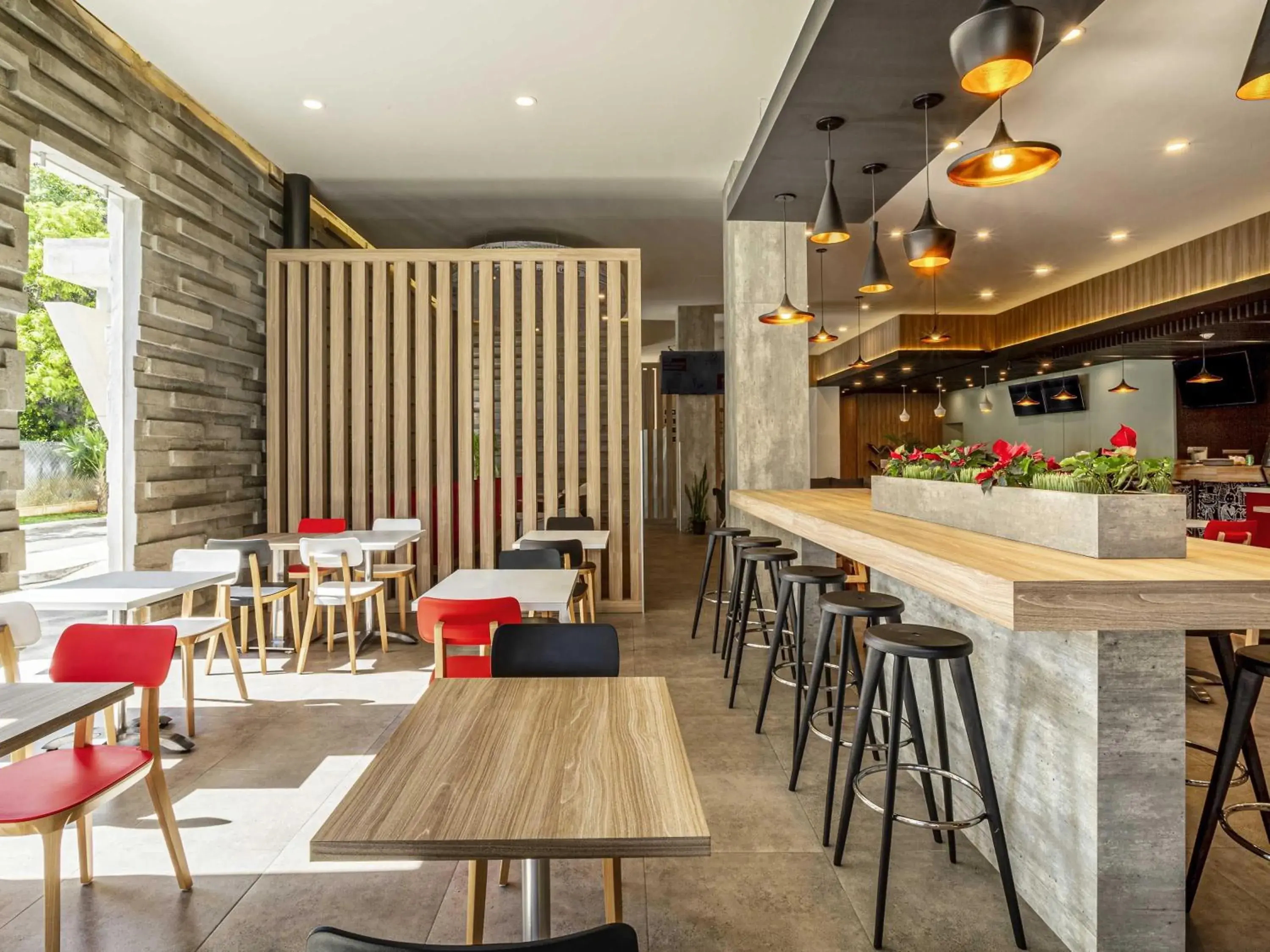 Restaurant/places to eat in Ibis Merida Restaurant/places to eat in Ibis Merida