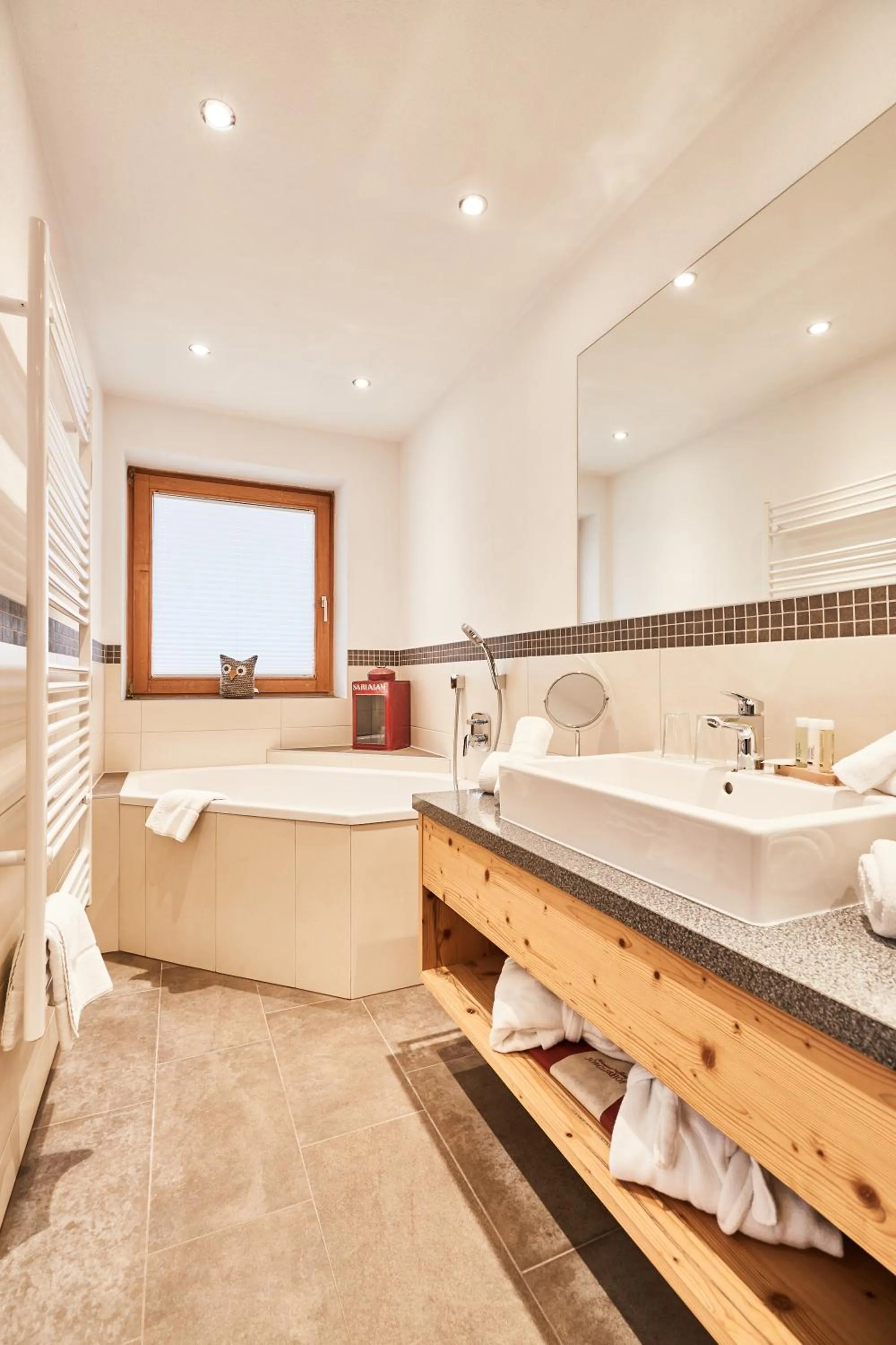 Bathroom in Ferienhotel Jörglerhof