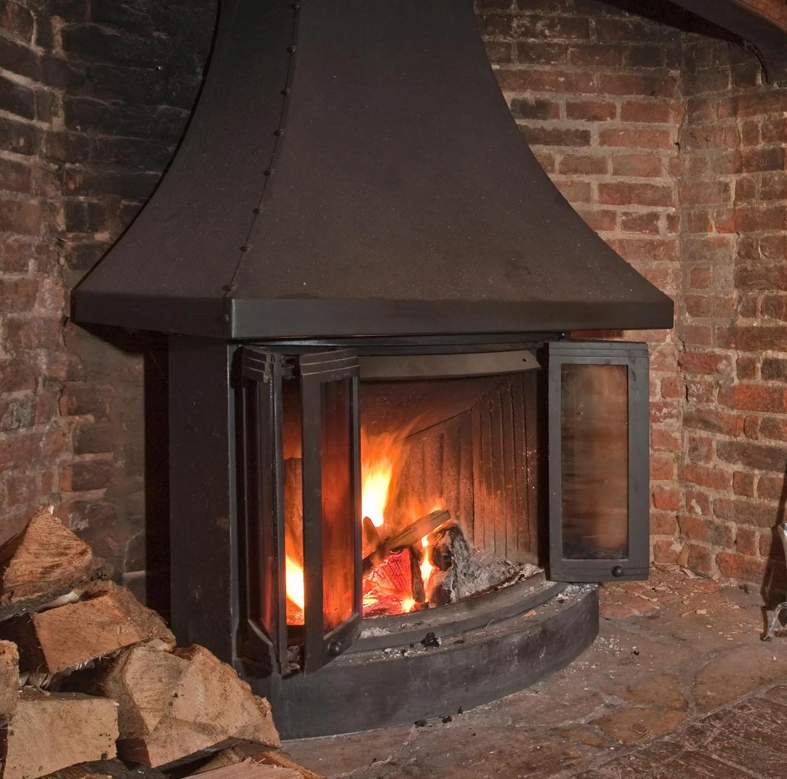 Lounge or bar in Crown and Castle