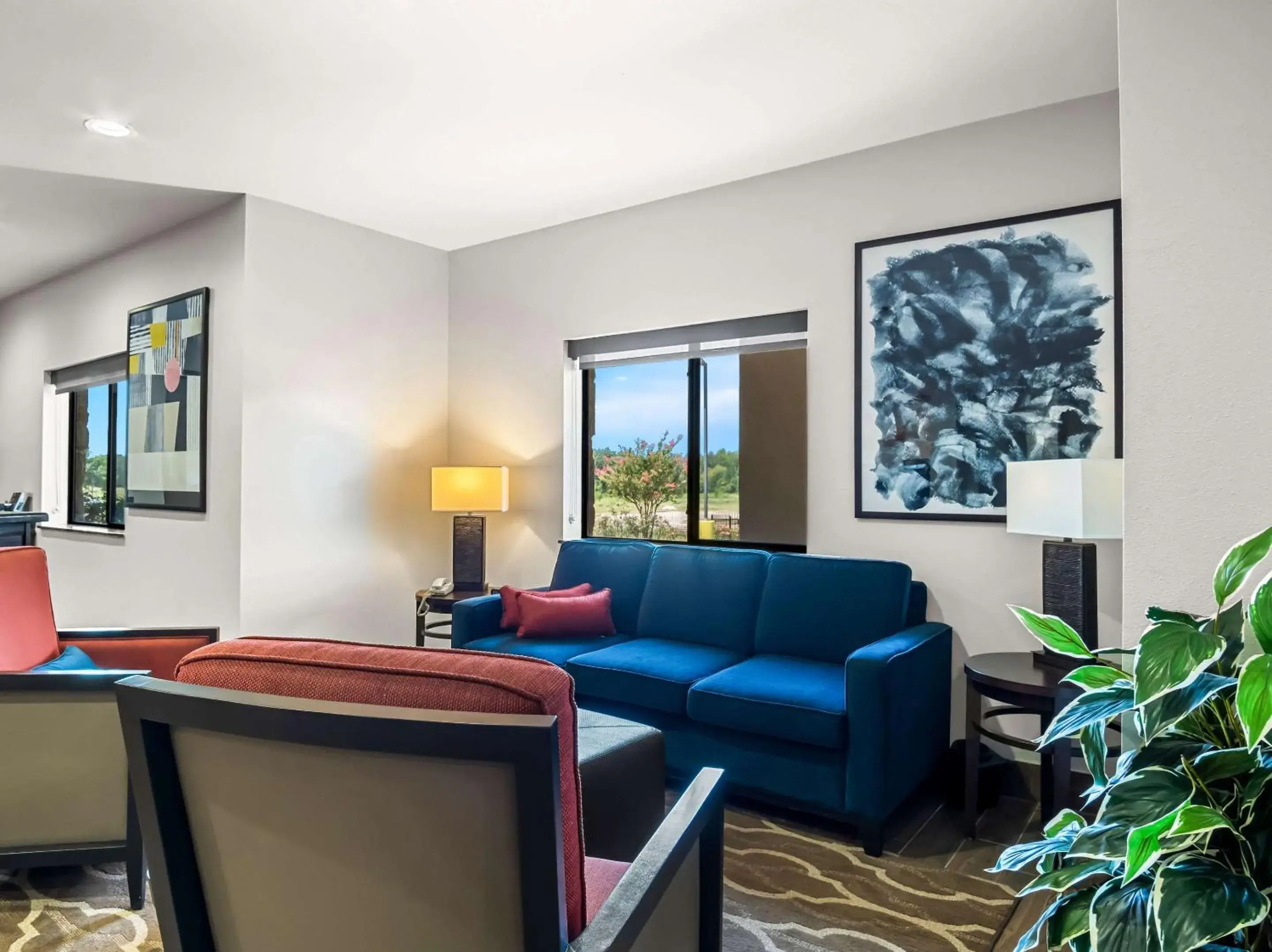 Lobby or reception in Comfort Suites Lindale Lobby or reception in Comfort Suites Lindale