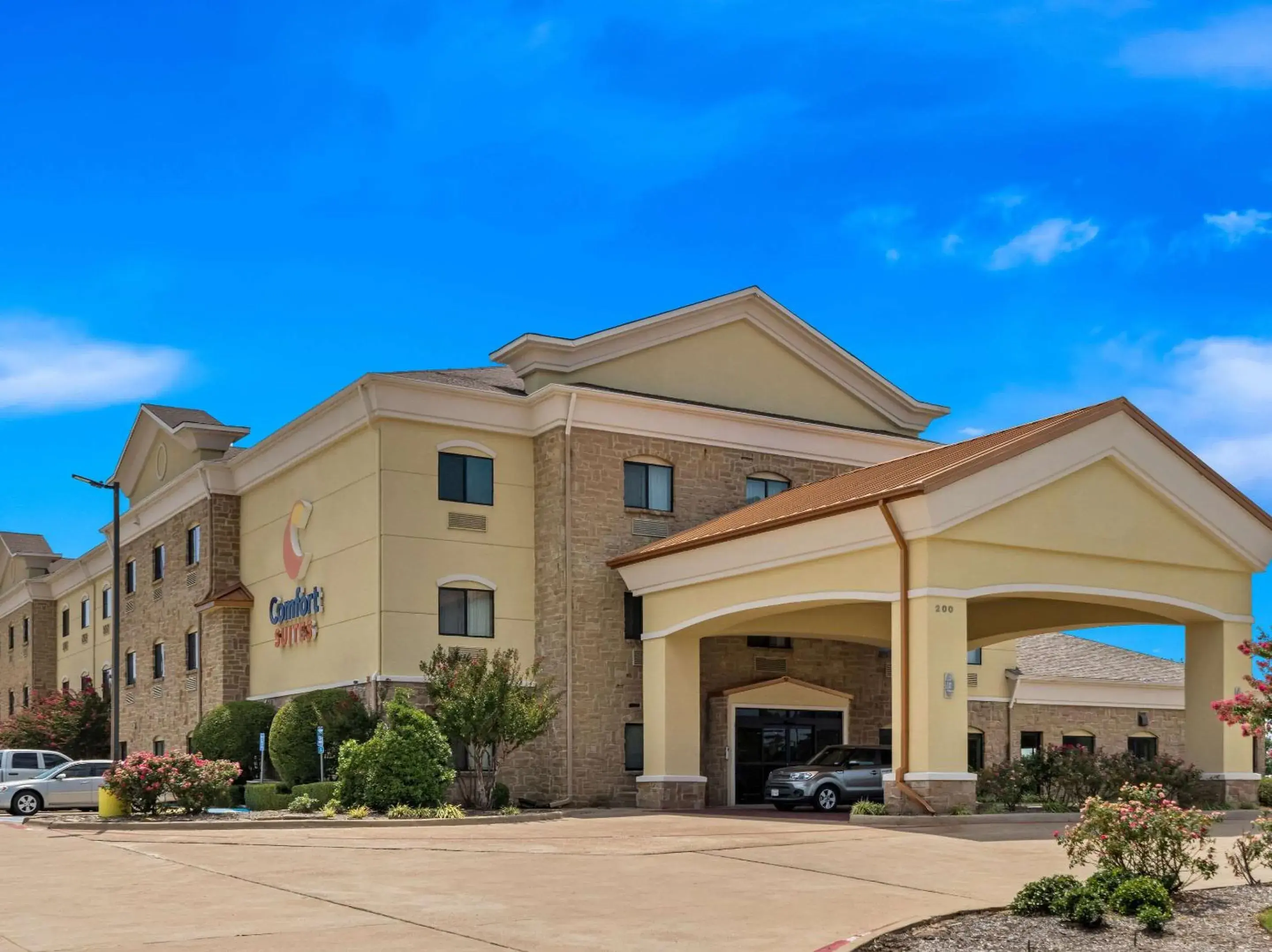 Property building in Comfort Suites Lindale Property building in Comfort Suites Lindale