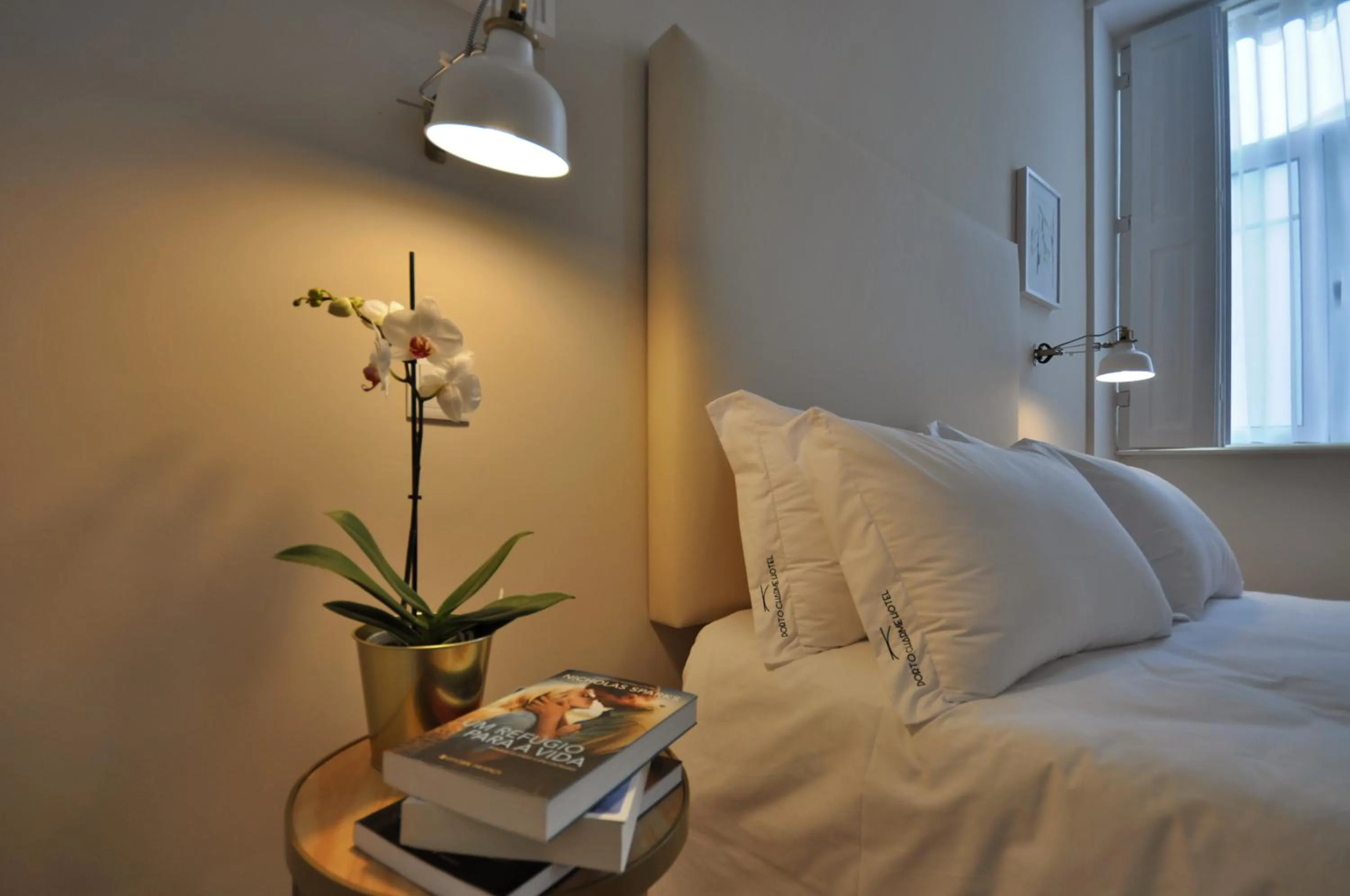 Bedroom, Bed in Porto Charming Hotel