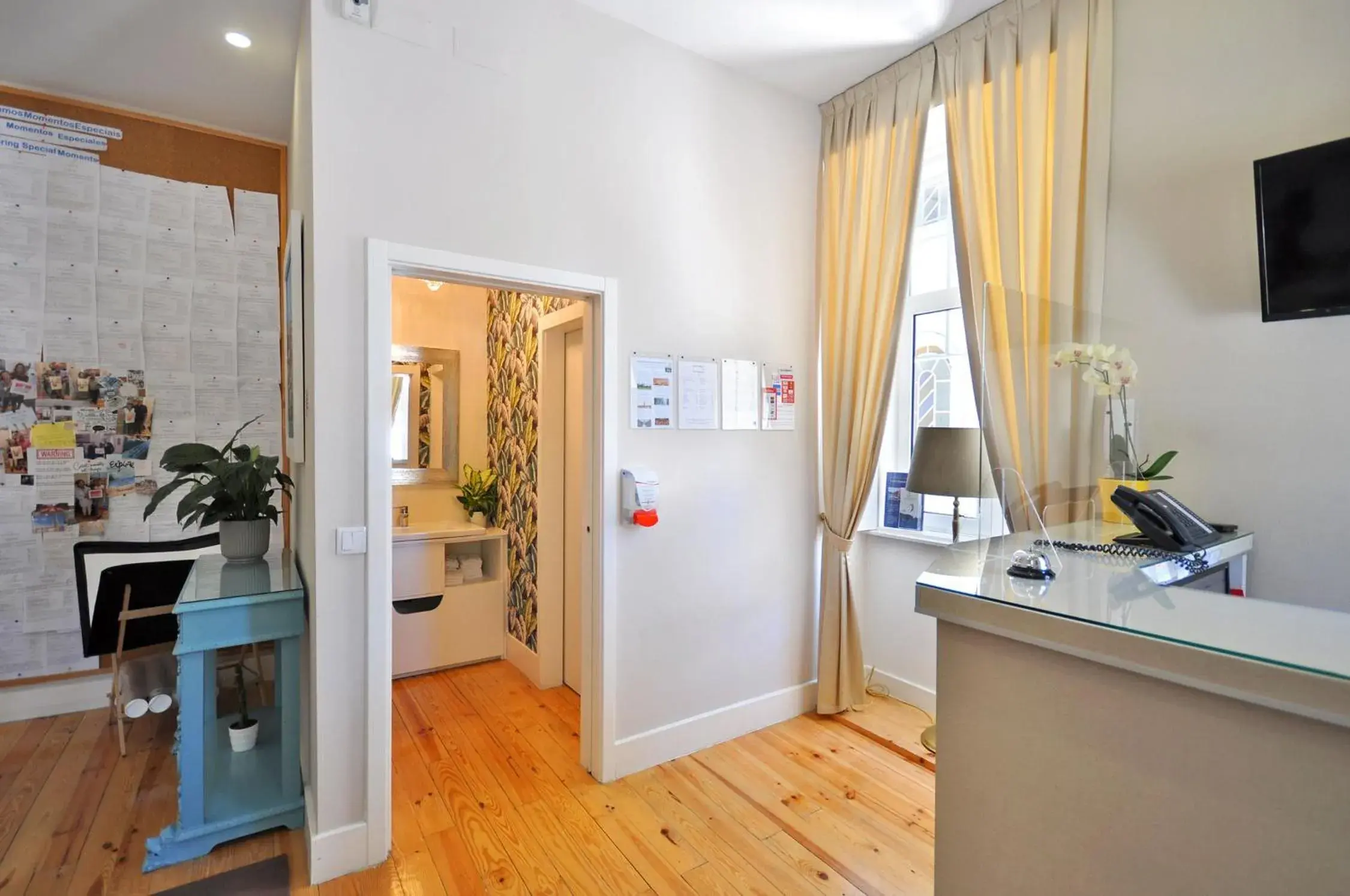 Lobby or reception in Porto Charming Hotel Lobby or reception in Porto Charming Hotel