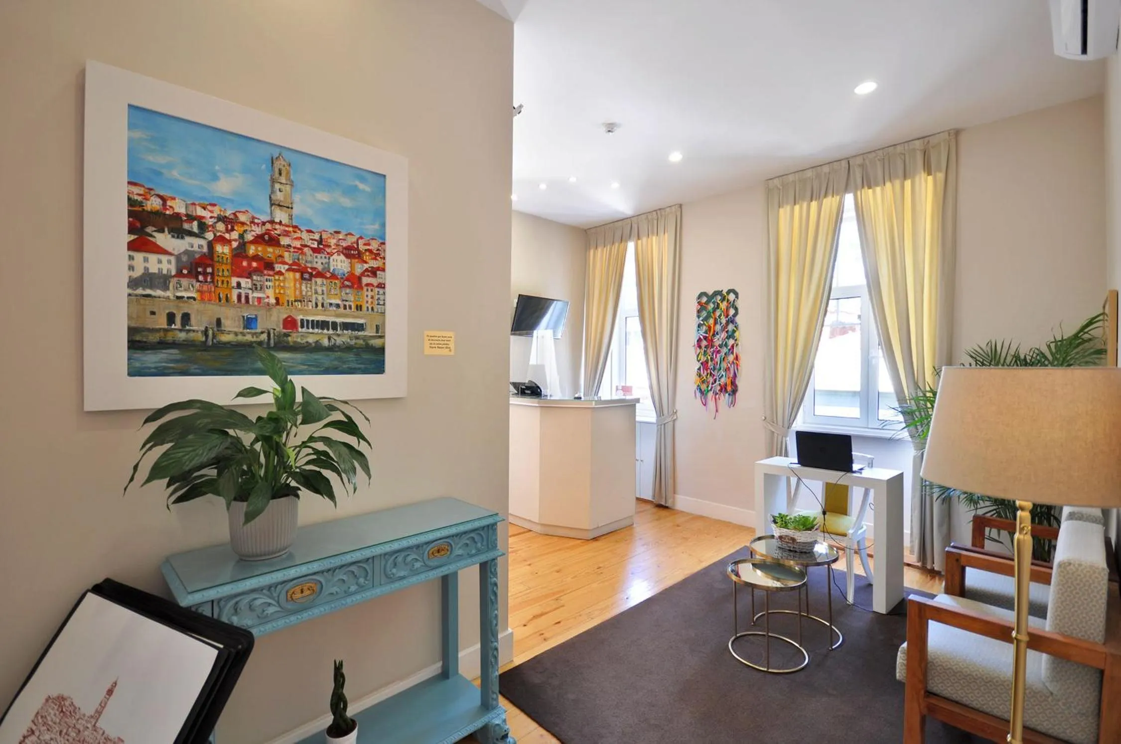 Porto Charming Hotel