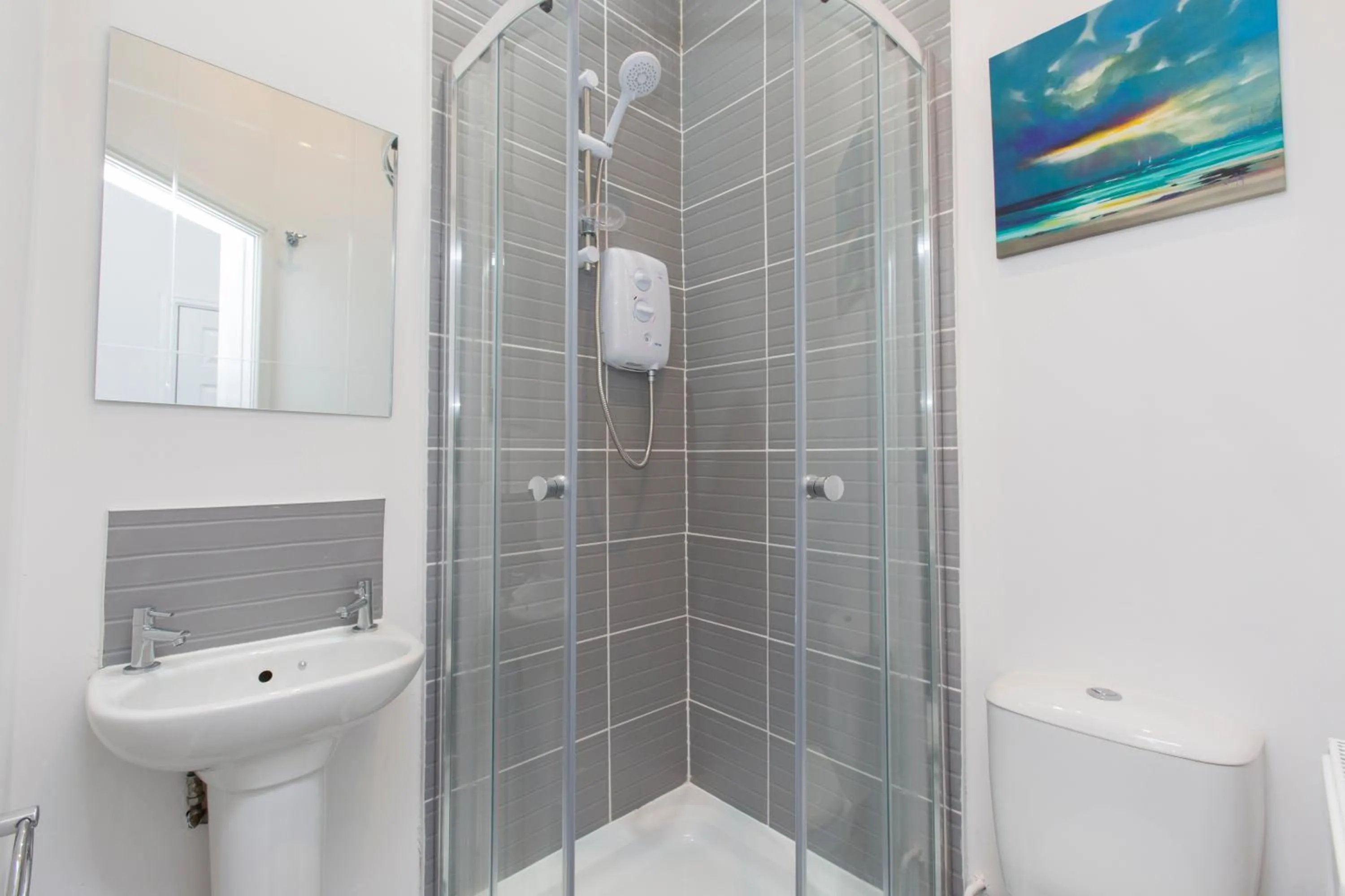 Shower in Townhouse PLUS @ West Street Crewe