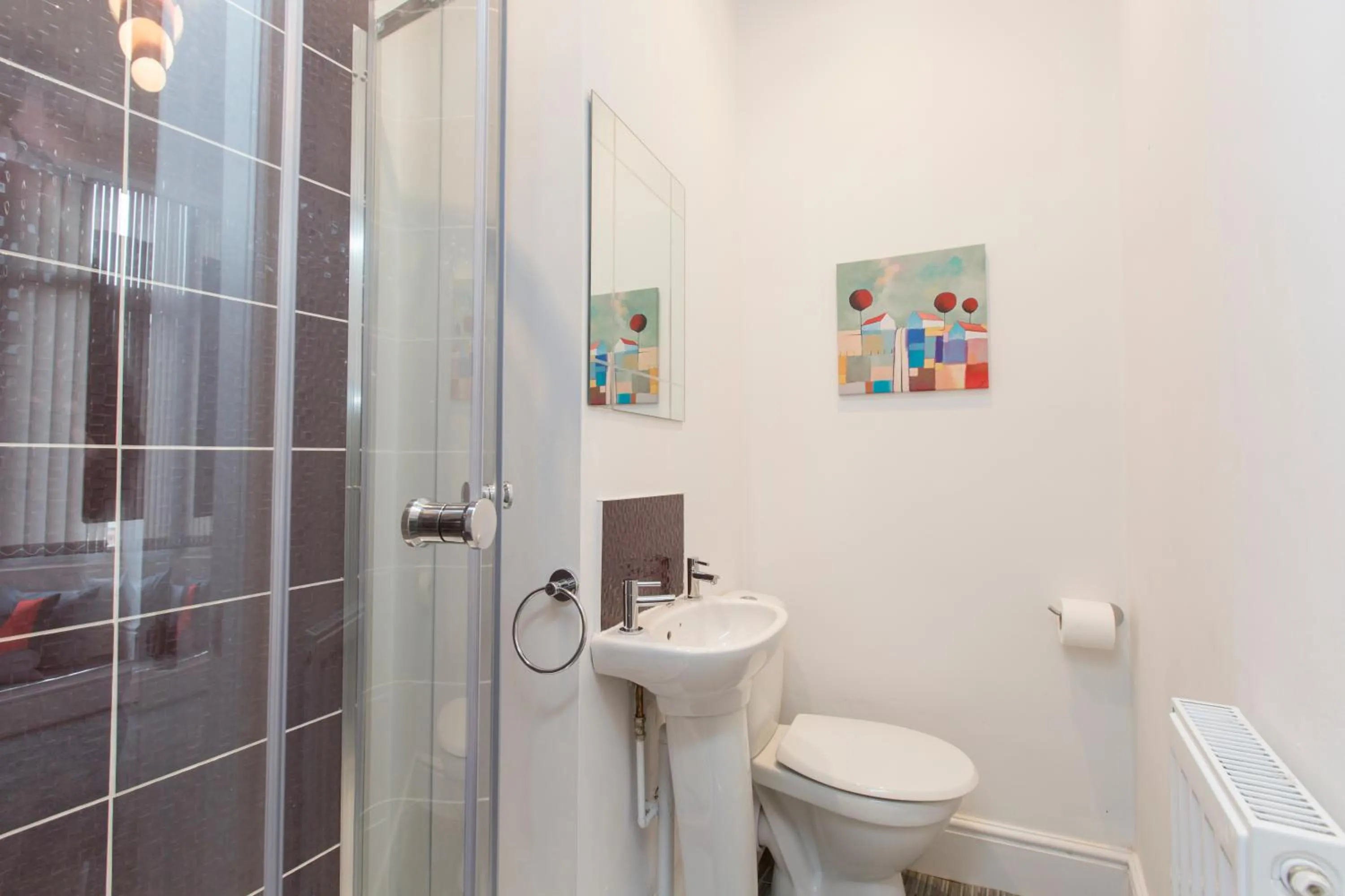 Toilet in Townhouse PLUS @ West Street Crewe