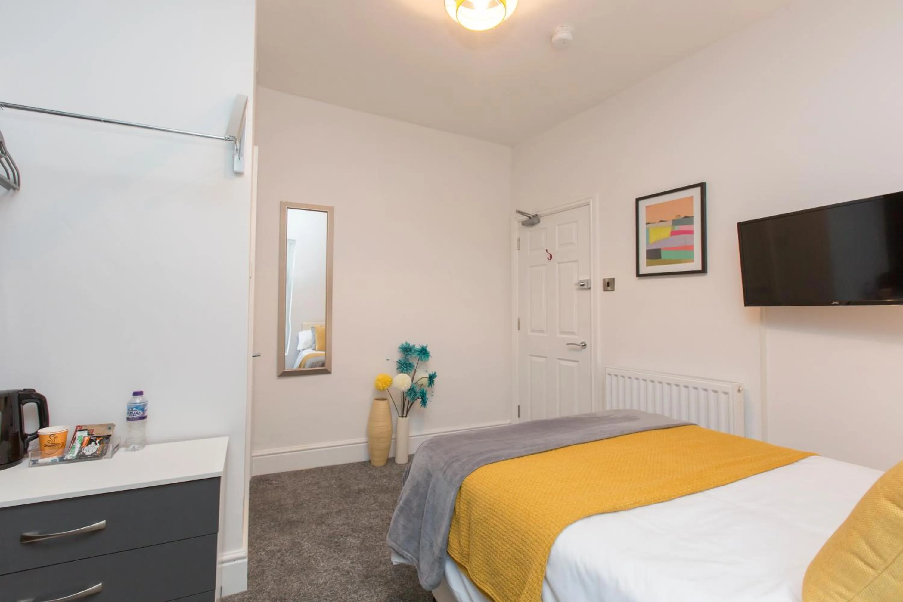 Bed in Townhouse PLUS @ West Street Crewe