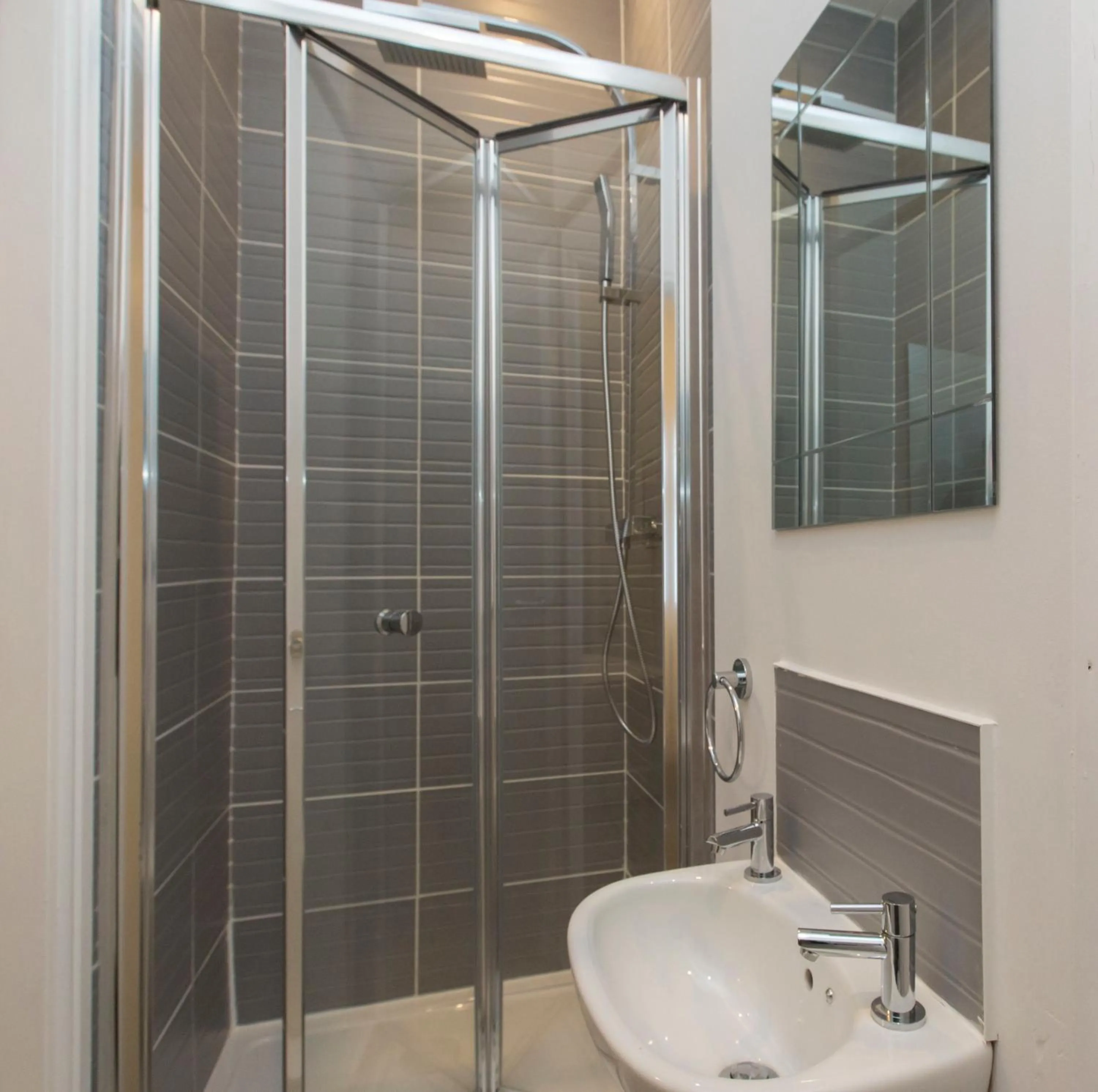 Bathroom in Townhouse PLUS @ West Street Crewe