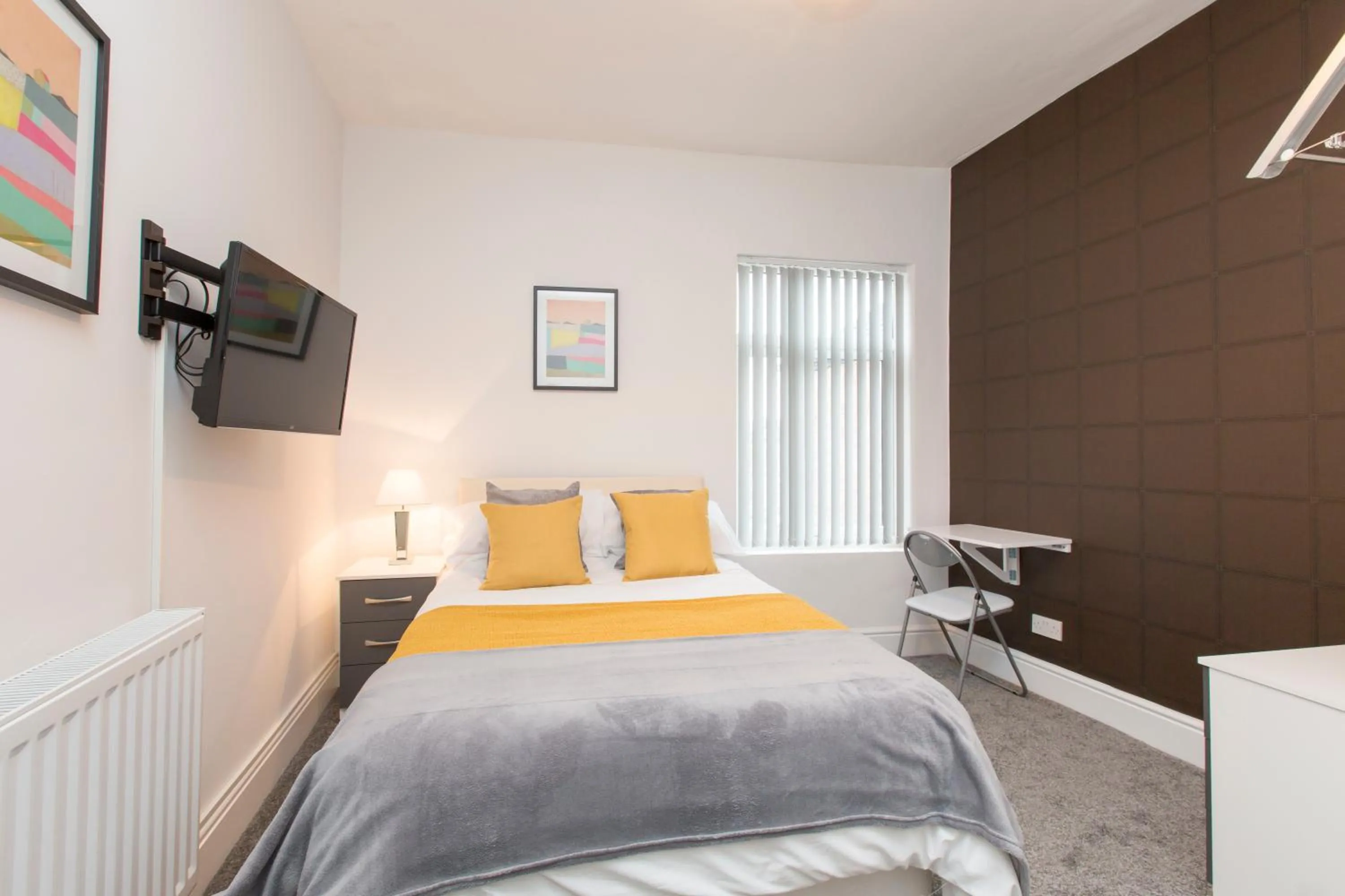 Bed in Townhouse PLUS @ West Street Crewe