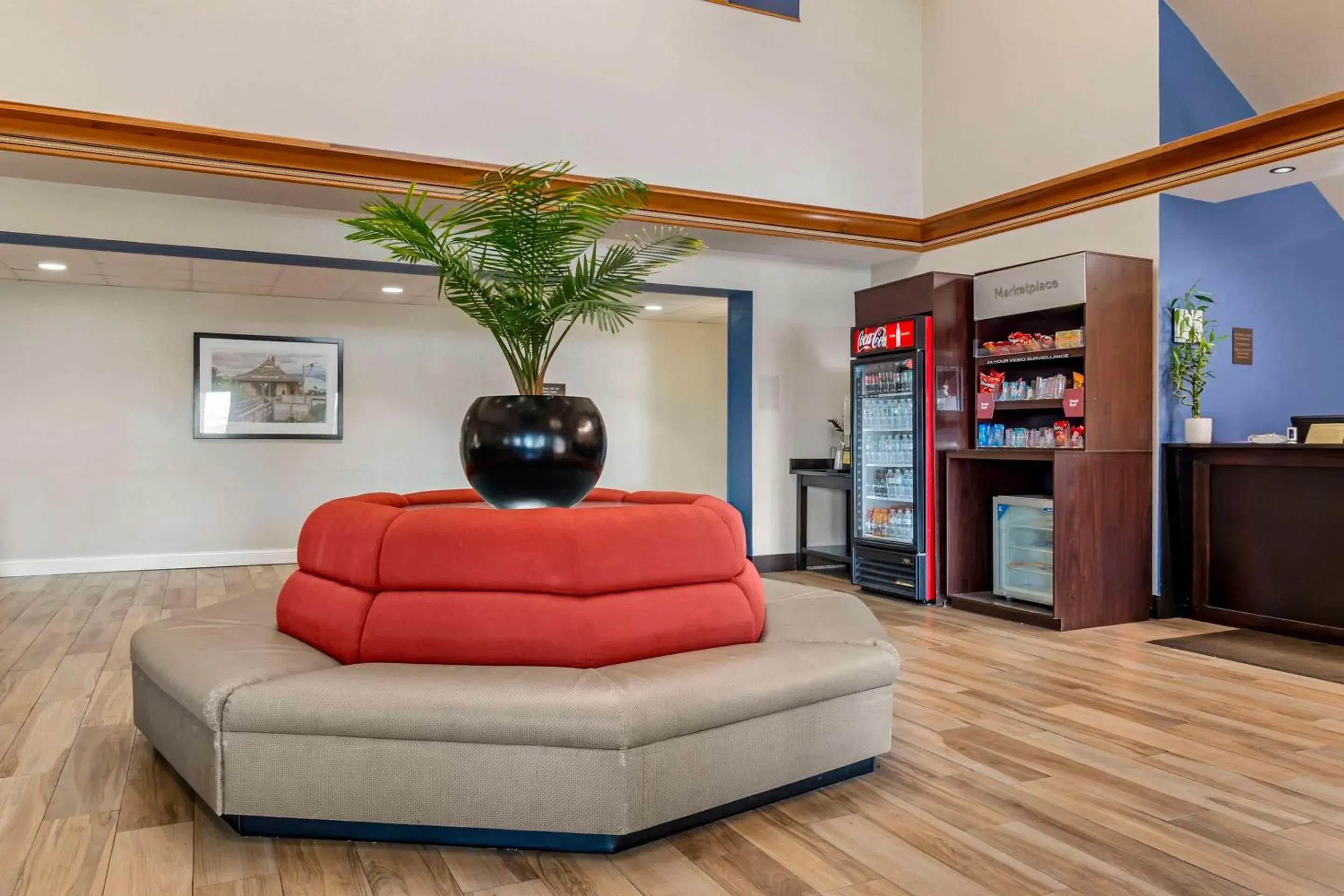 Lobby or reception in Comfort Suites St Charles-St Louis Lobby or reception in Comfort Suites St Charles-St Louis