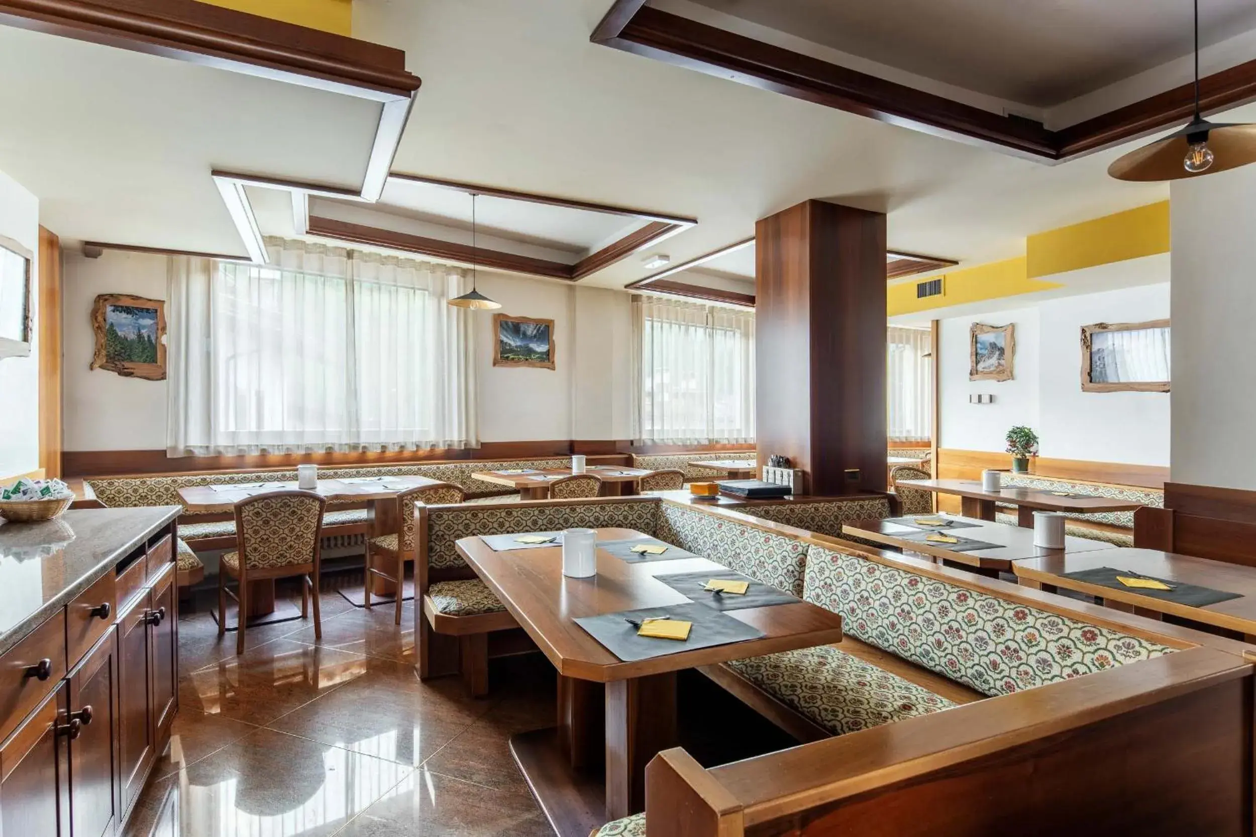 Breakfast in Best Western Hotel Nevada Breakfast in Best Western Hotel Nevada