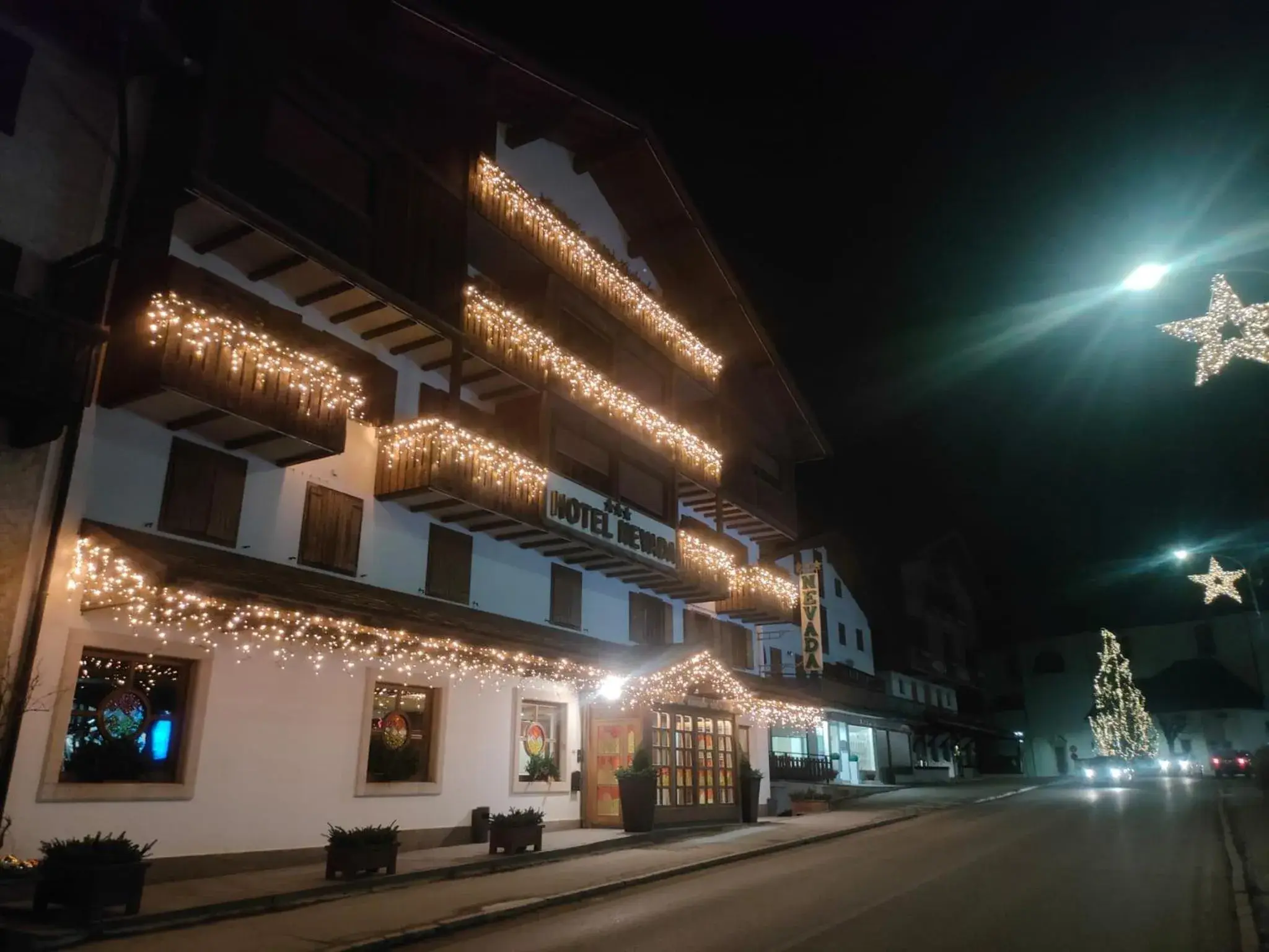 Property building in Best Western Hotel Nevada Property building in Best Western Hotel Nevada