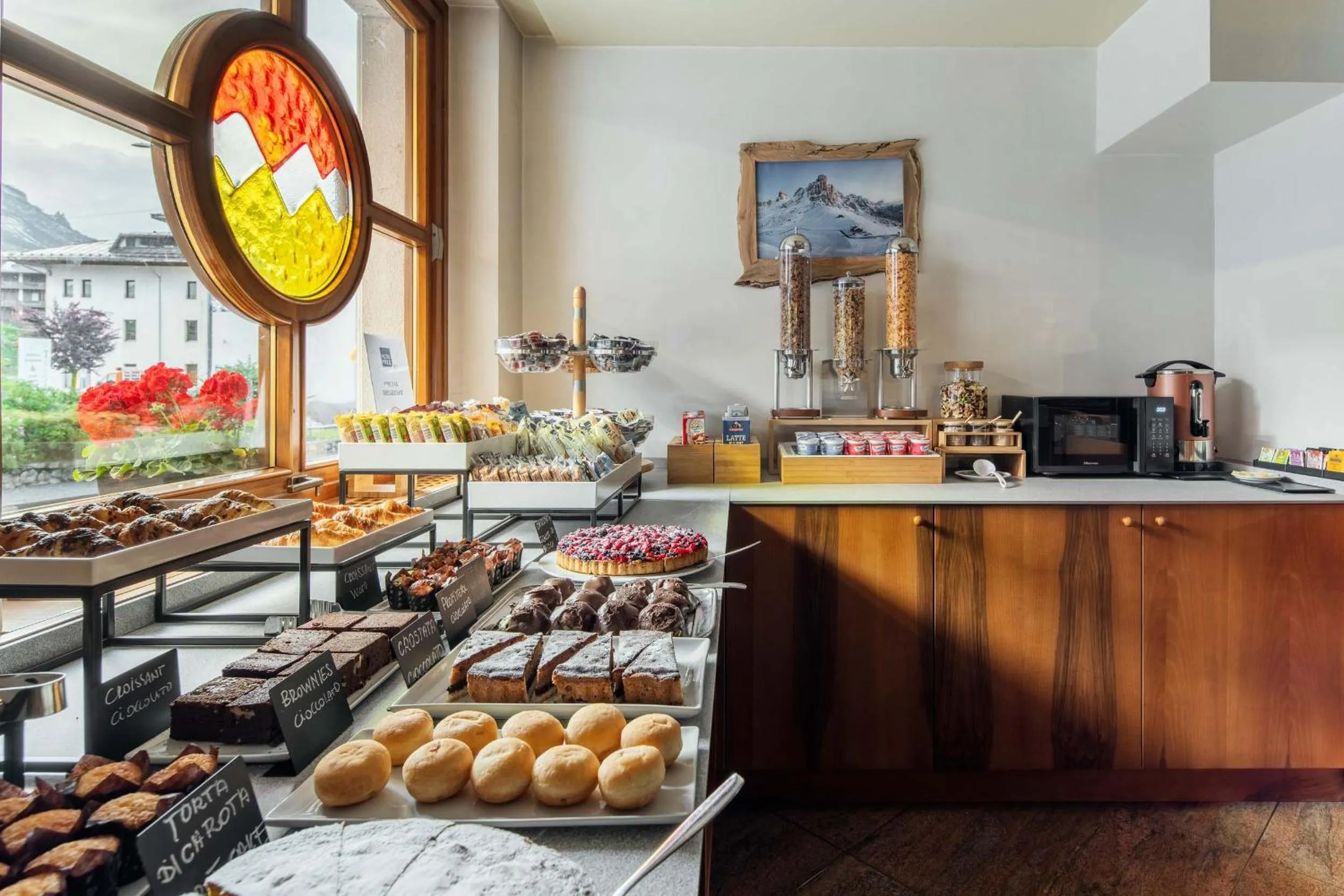 Buffet breakfast in Best Western Hotel Nevada