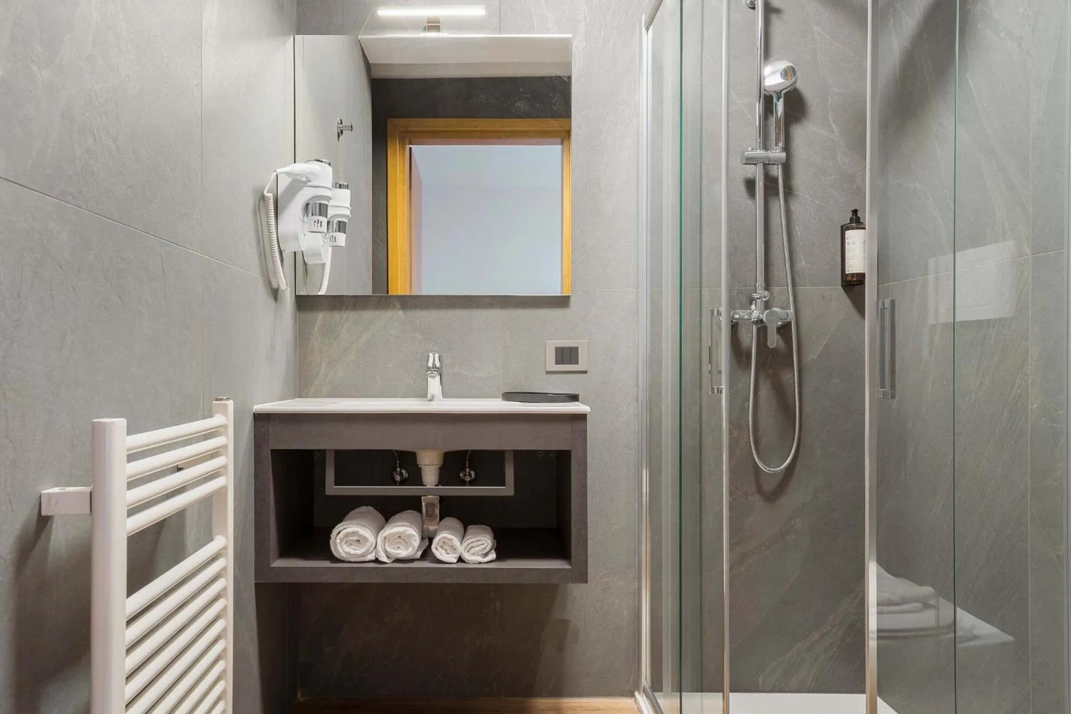 Bathroom in Best Western Hotel Nevada