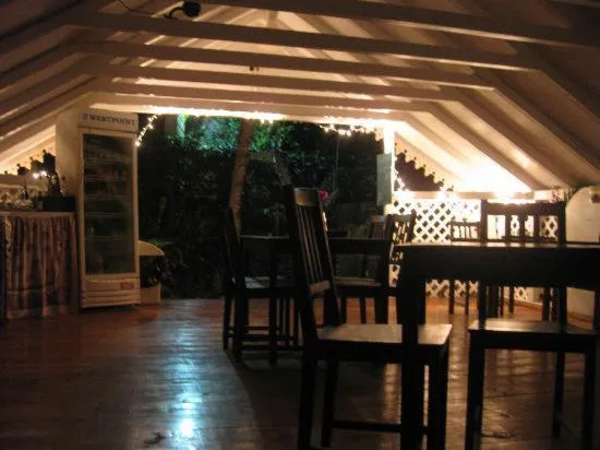 Night in El Momo Cottages