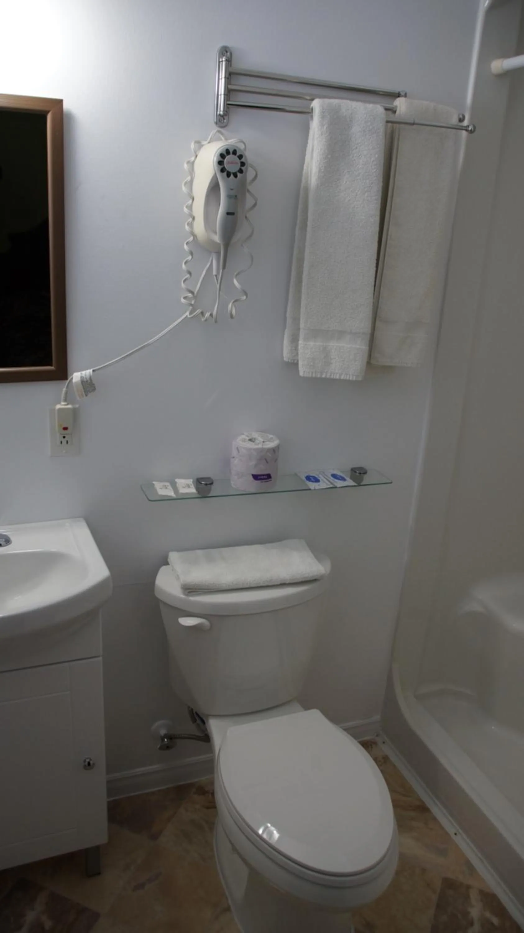 Bathroom in Robyn's Motel