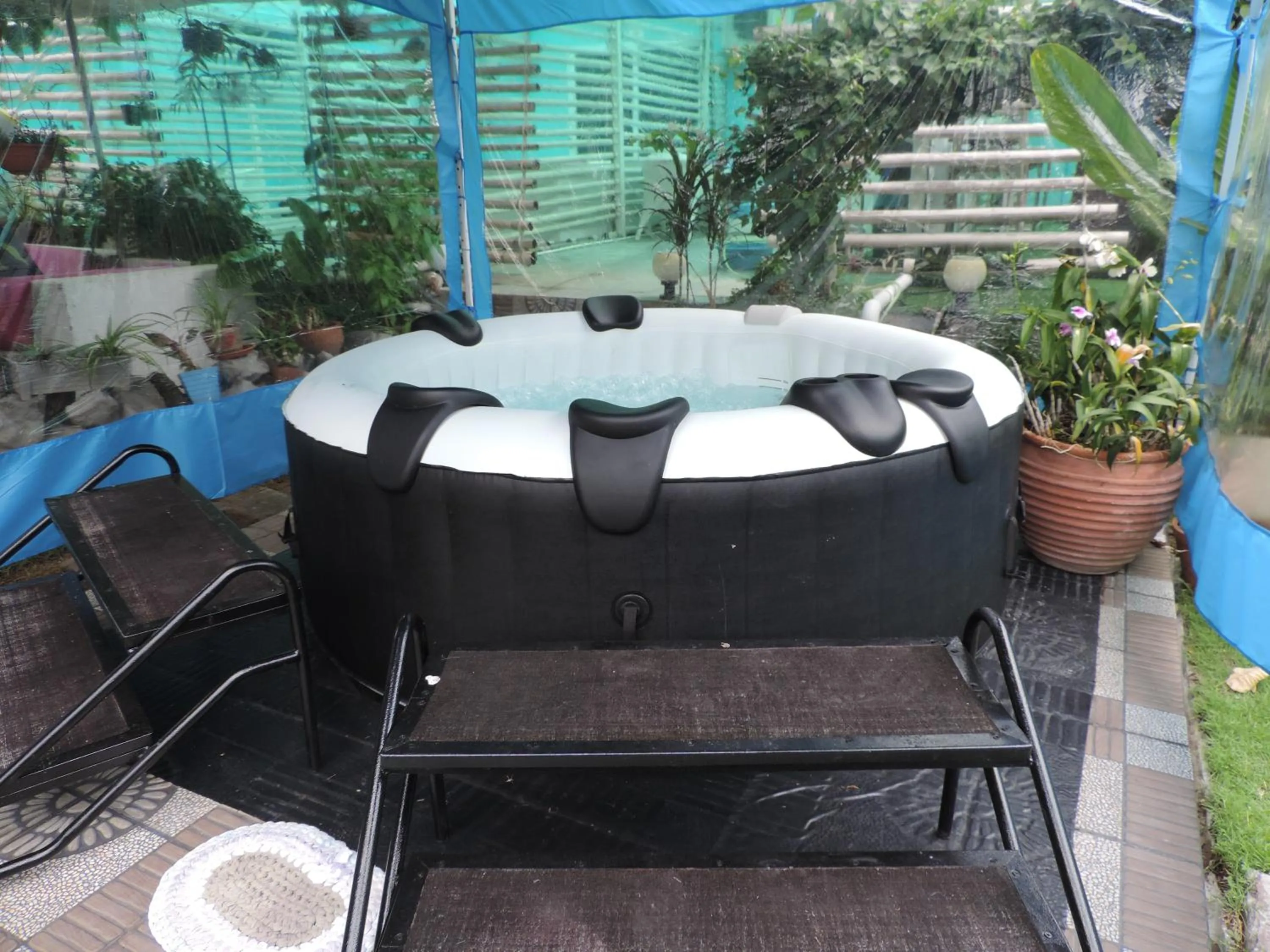 Patio in Blue Paradise Residence