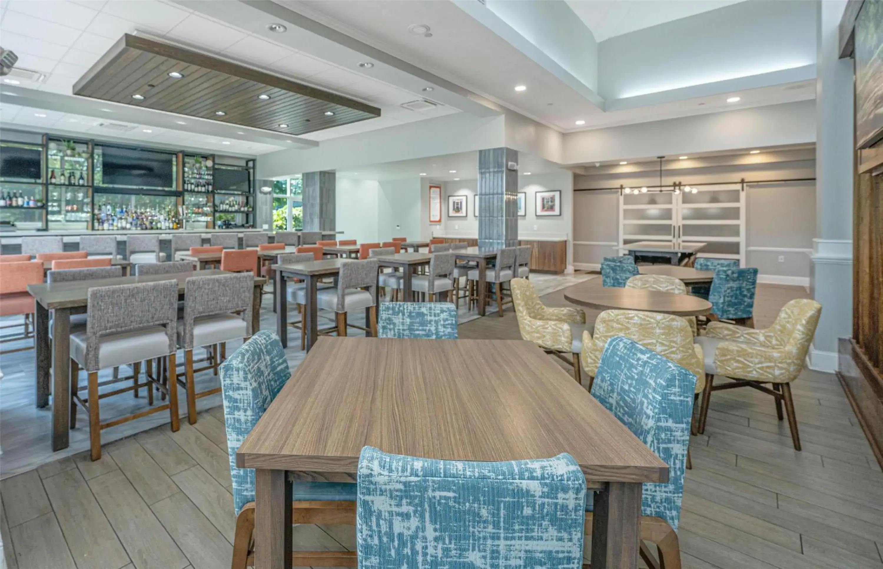 Restaurant/places to eat in Hilton Garden Inn Charleston Airport Restaurant/places to eat in Hilton Garden Inn Charleston Airport