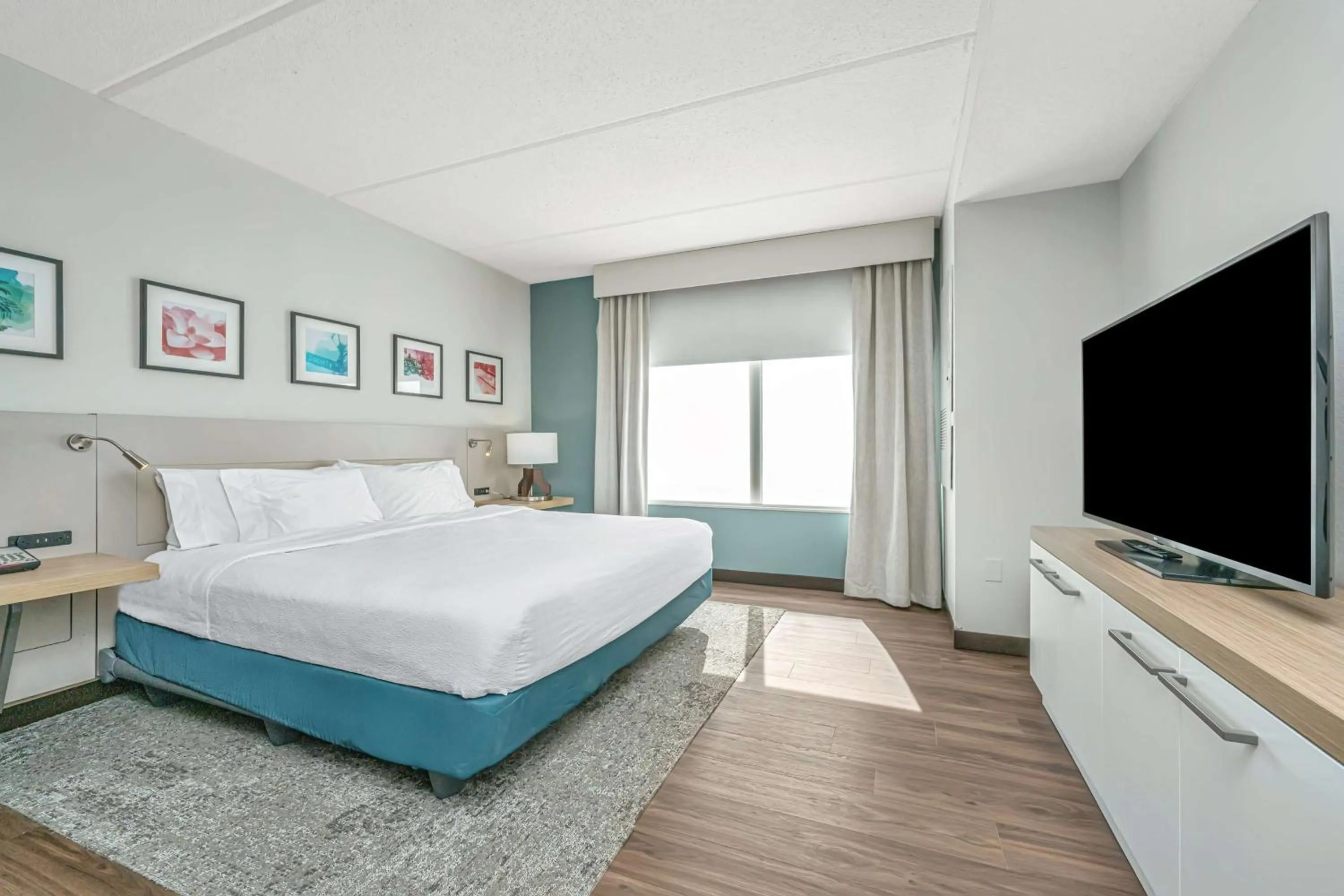 Bed in Hilton Garden Inn Charleston Airport