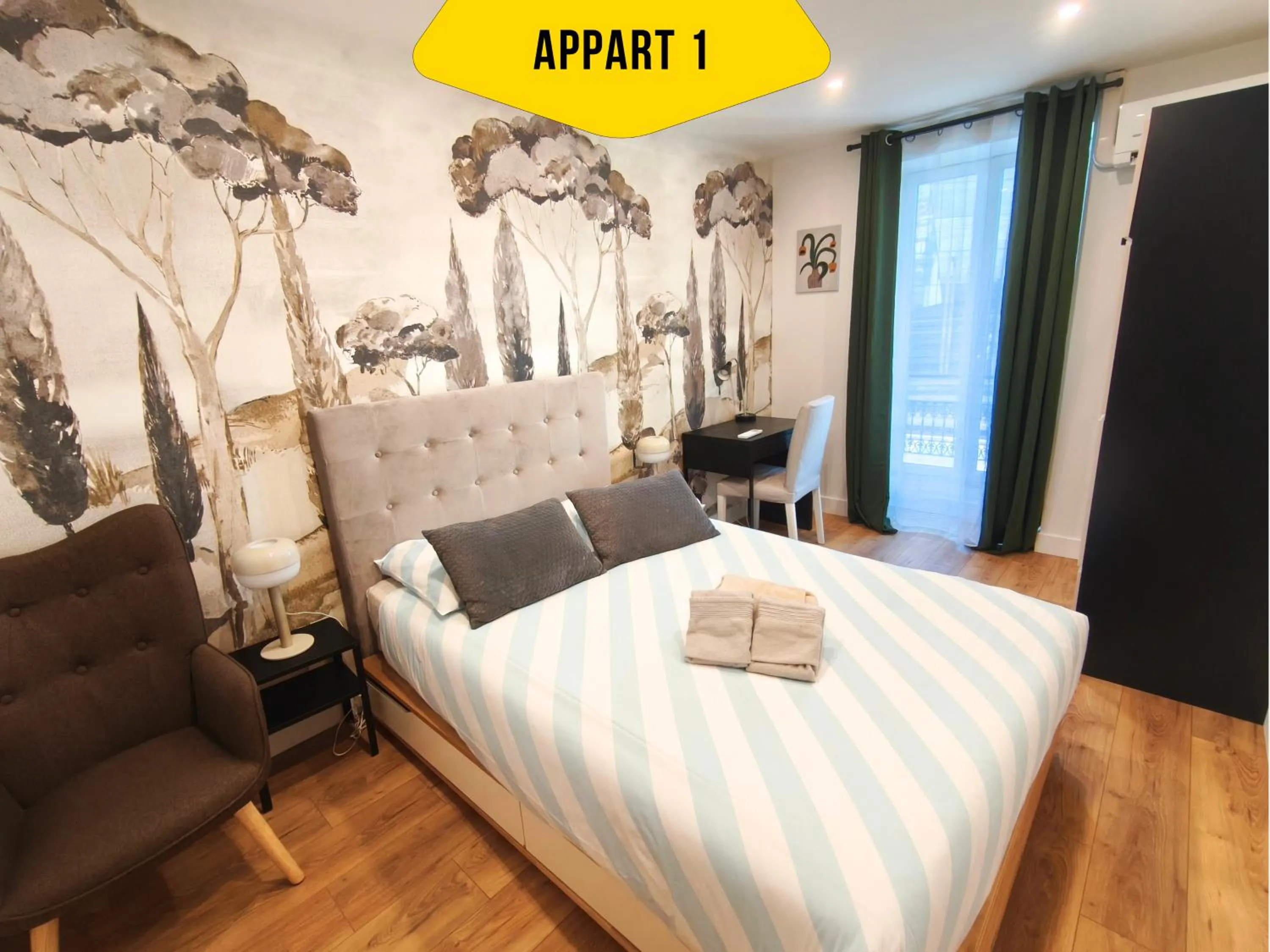 CASA REINE JEANNE- ideal groups & family -CENTRAL near train station - PARKING - New&CONFORT-AC