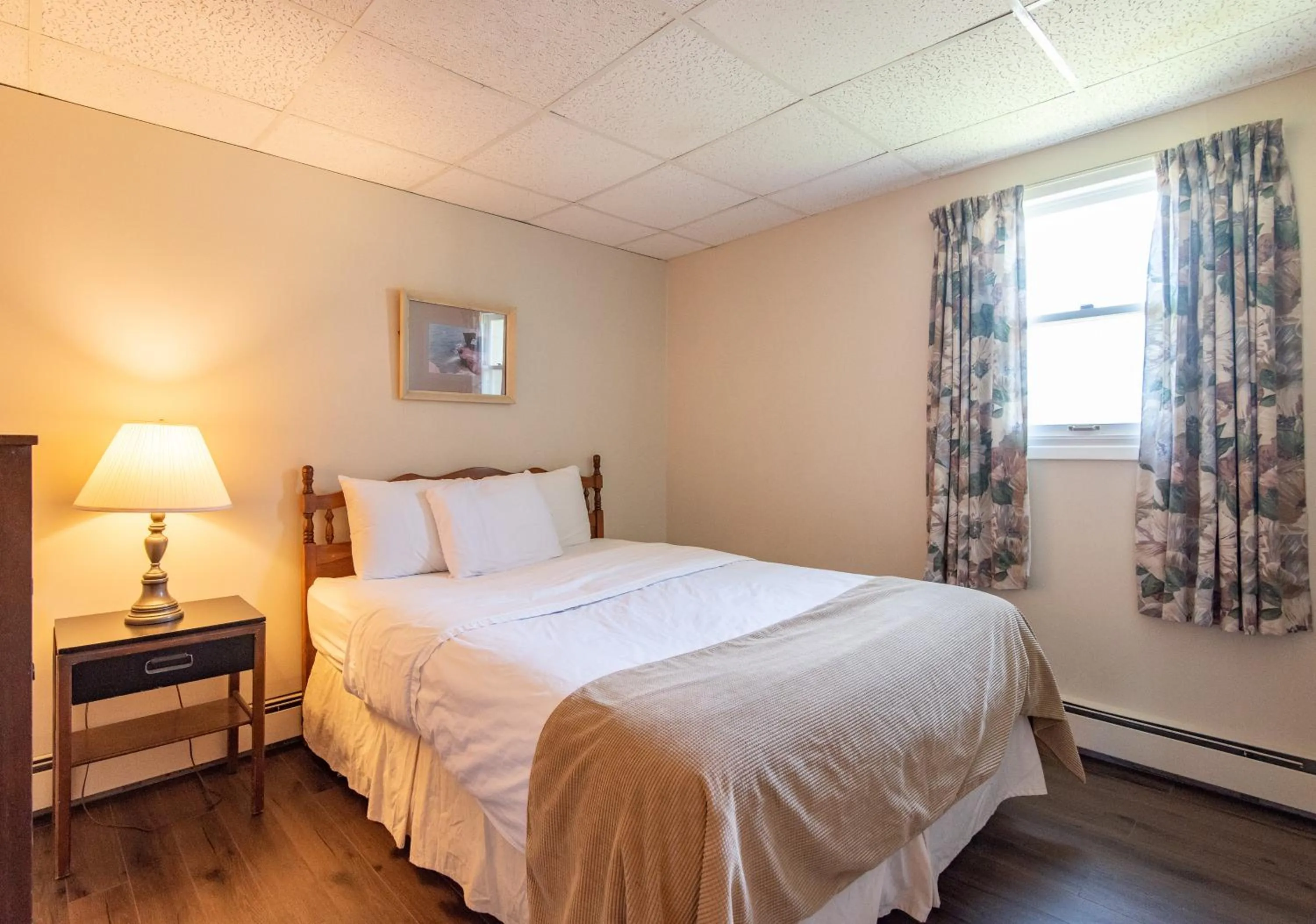 Bed in Canadas Best Value Inn & Suites Summerside