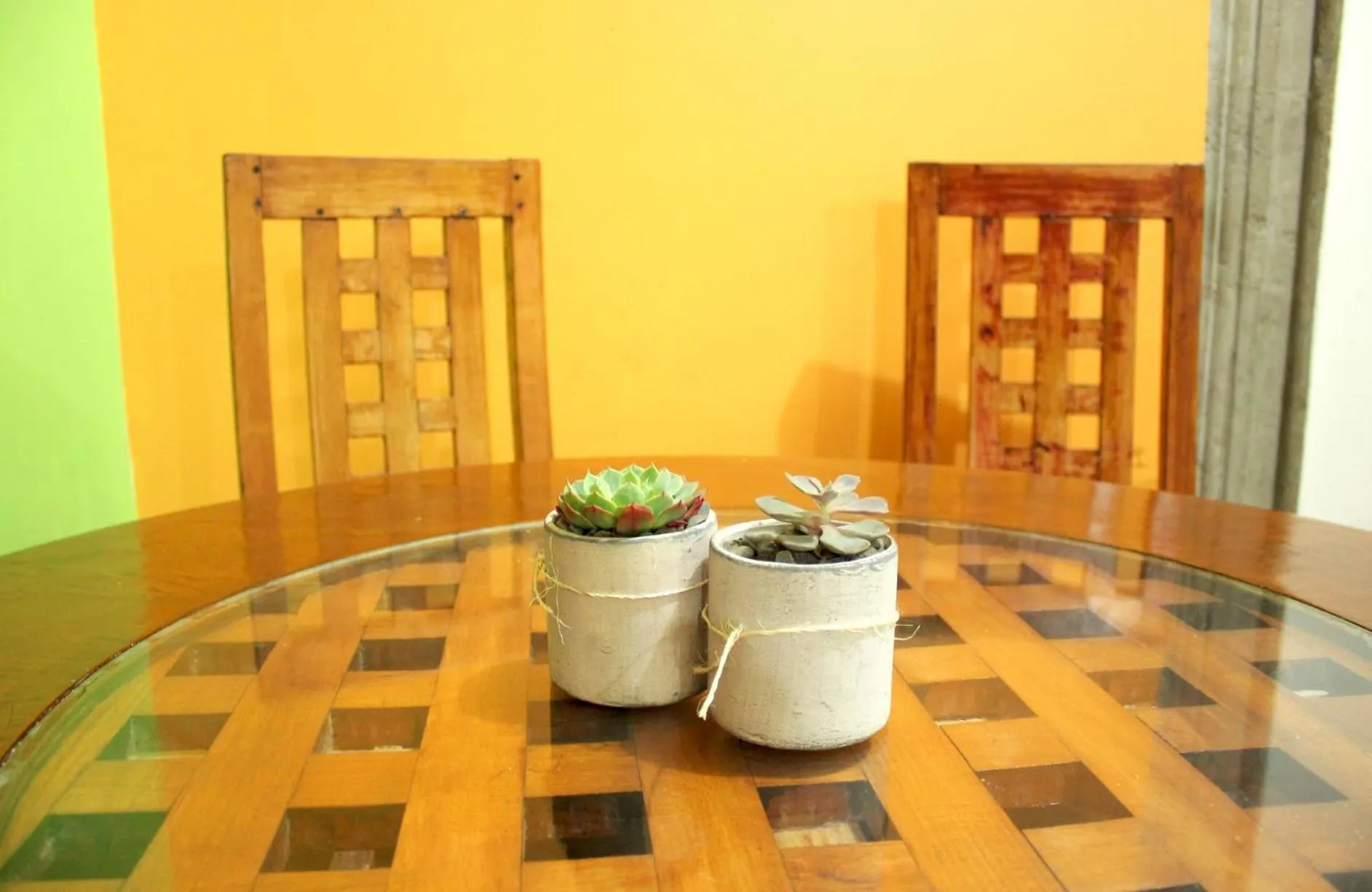 Decorative detail in Hostal Amigo