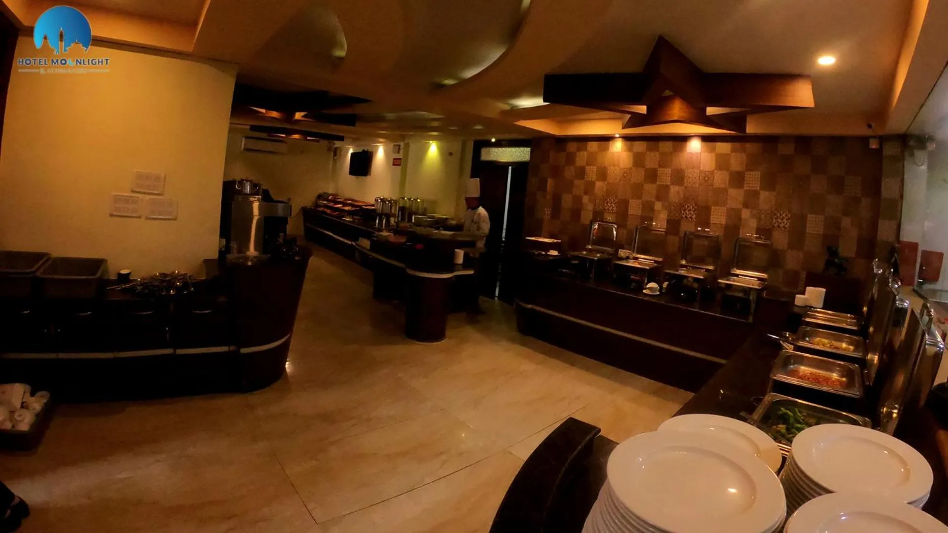 Buffet breakfast in Hotel Moonlight
