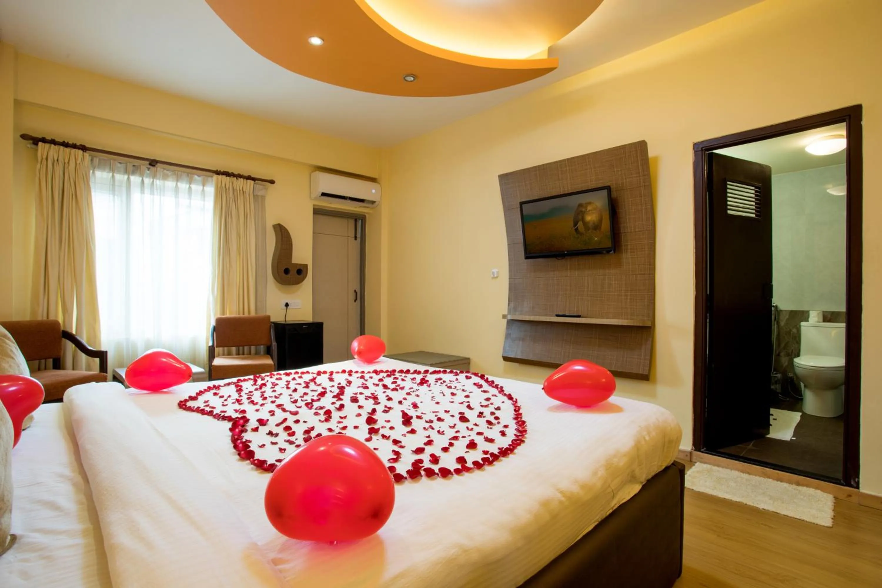 Photo of the whole room, Bed in Hotel Moonlight