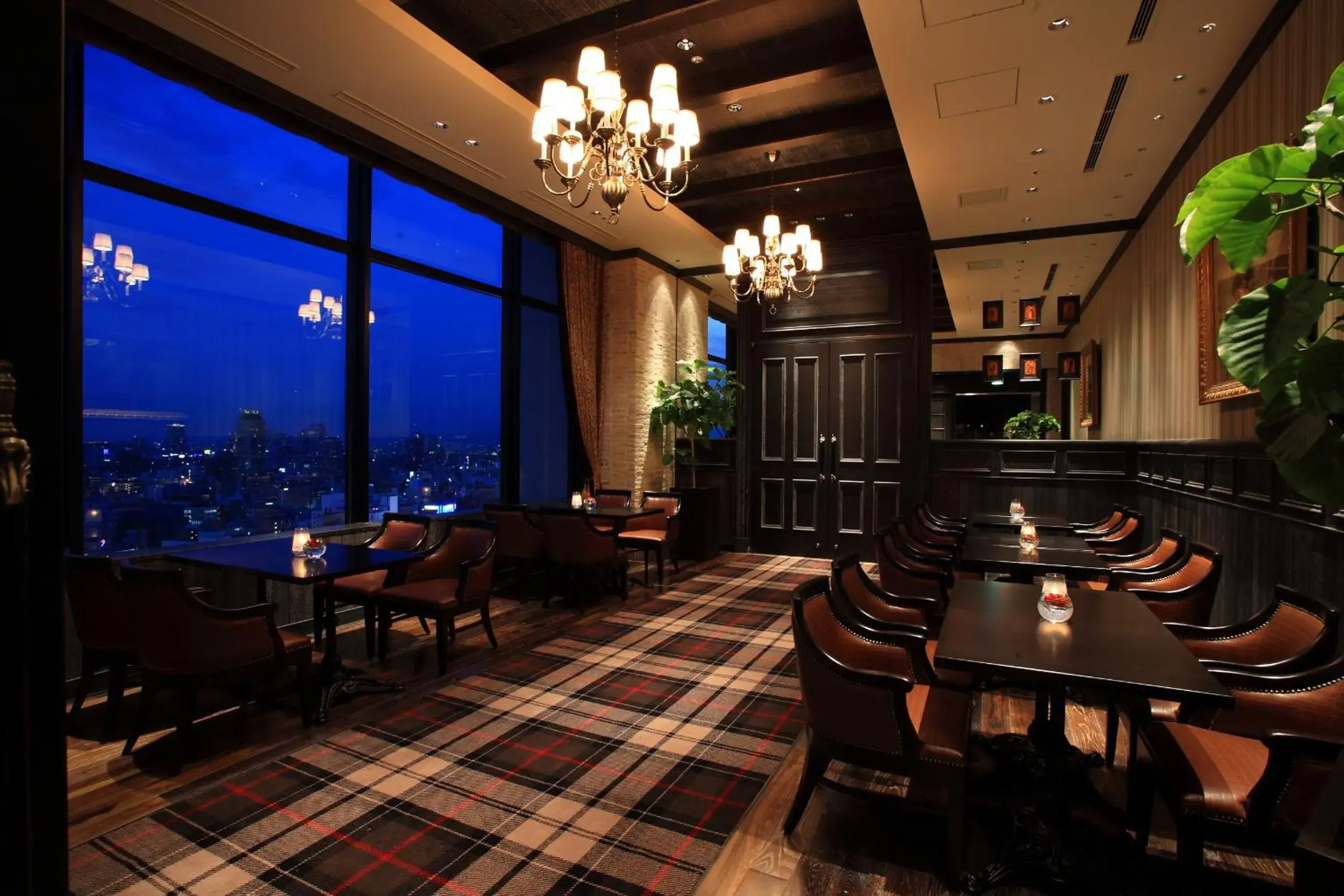 Lounge or bar in Hotel Monterey Grasmere Osaka Lounge or bar in Hotel Monterey Grasmere Osaka