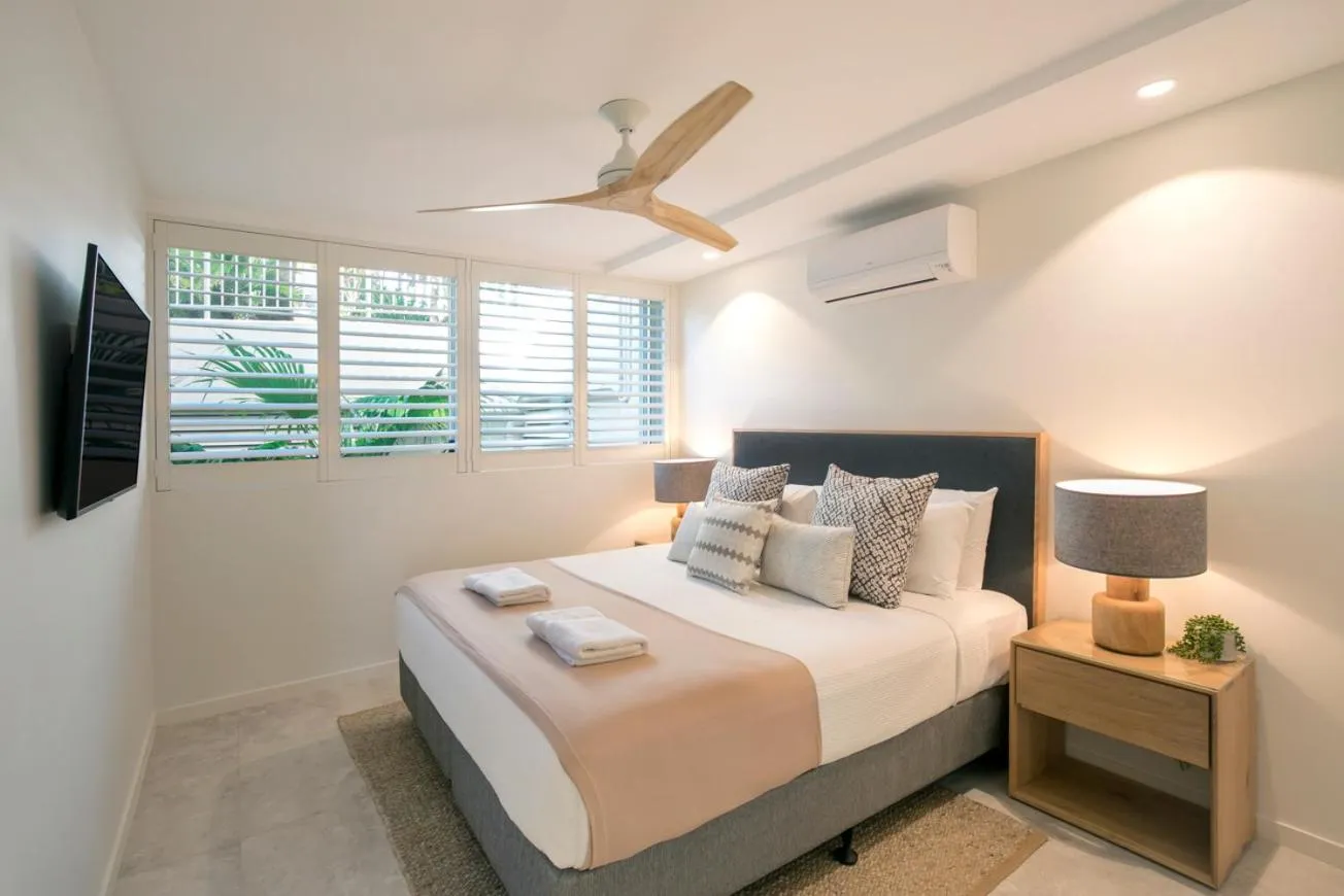 Bed in Noosa Harbour Resort
