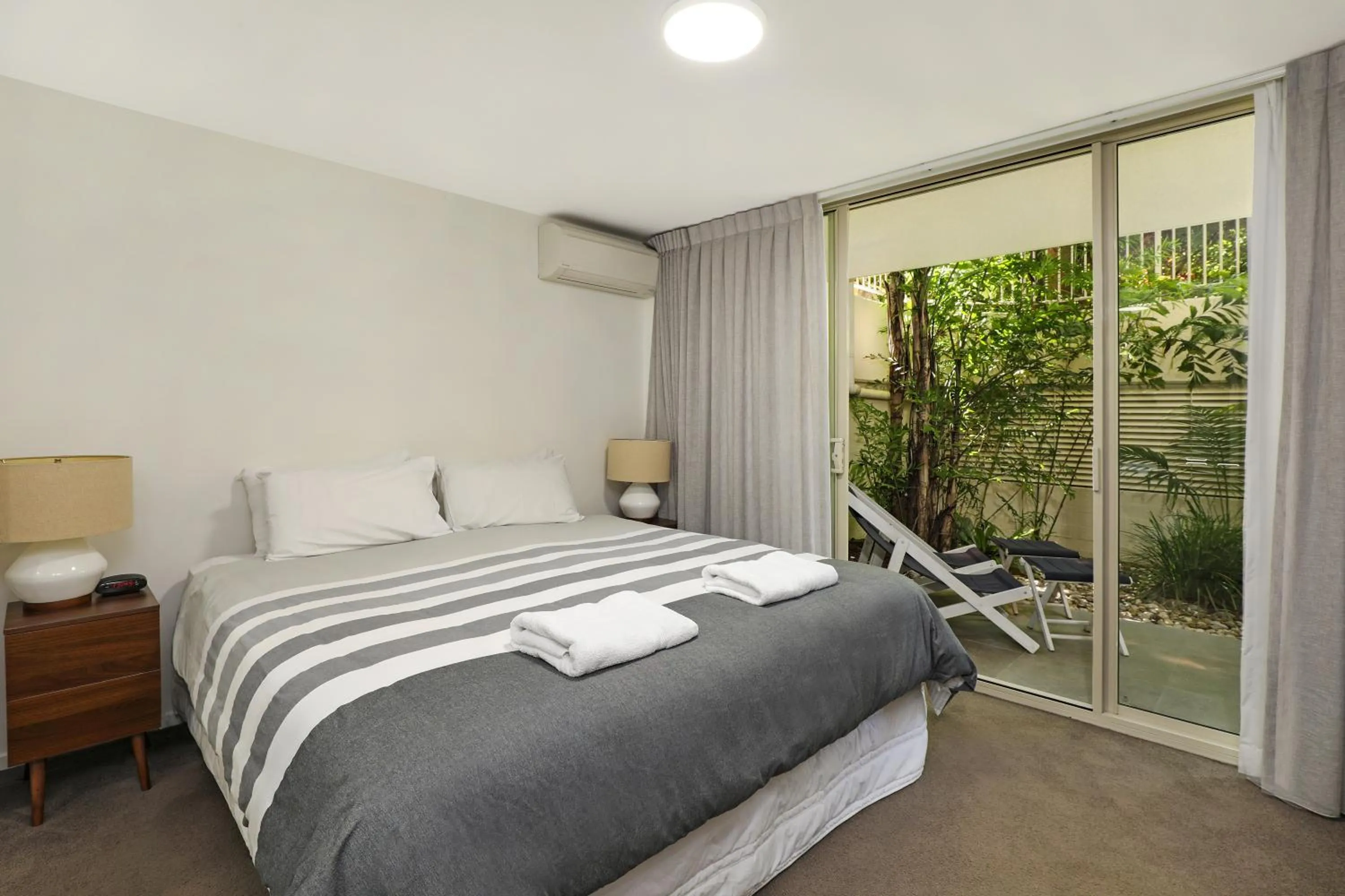 Bed in Noosa Harbour Resort