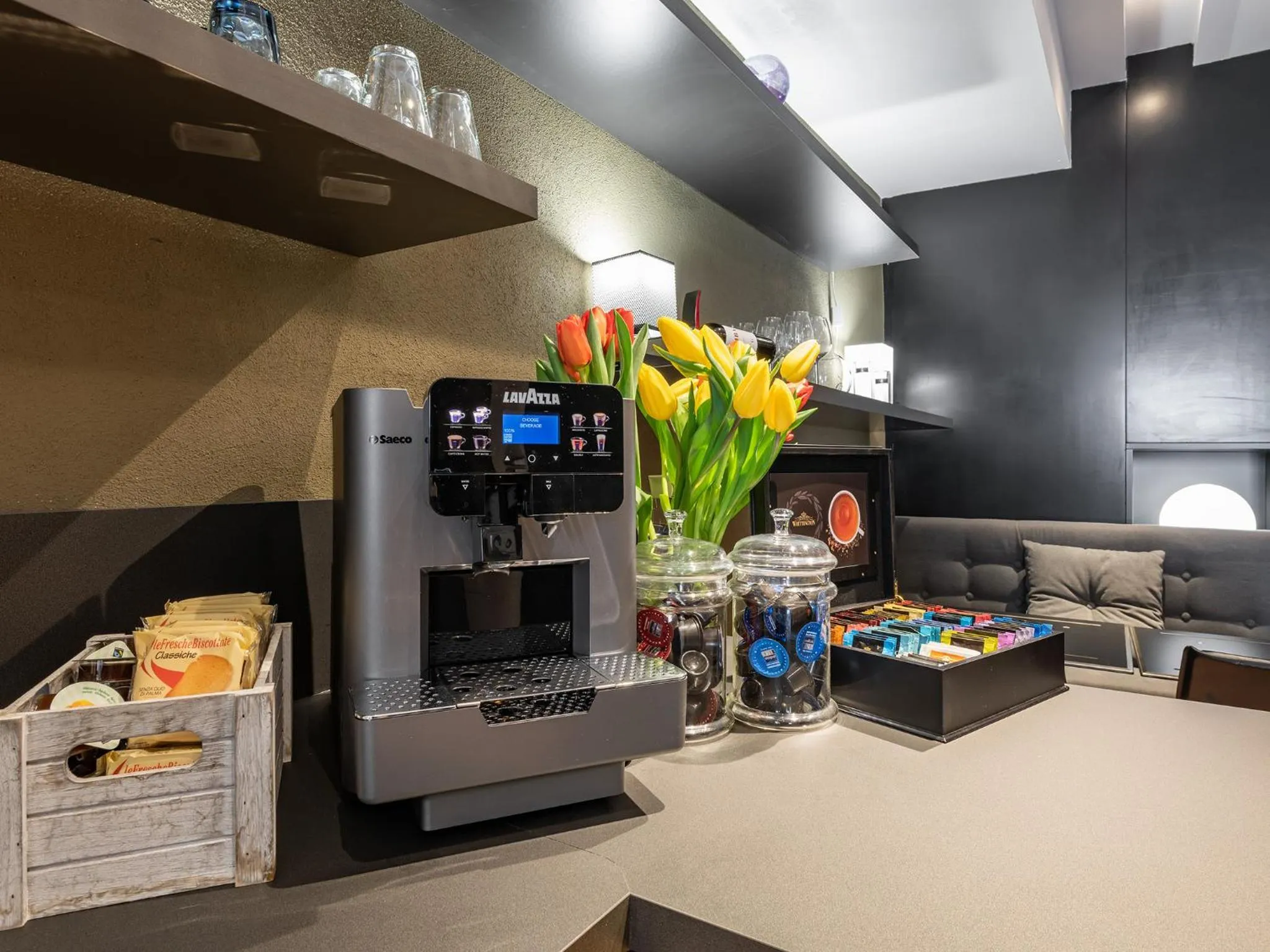 Communal lounge/ TV room in Martini Rooms Castello