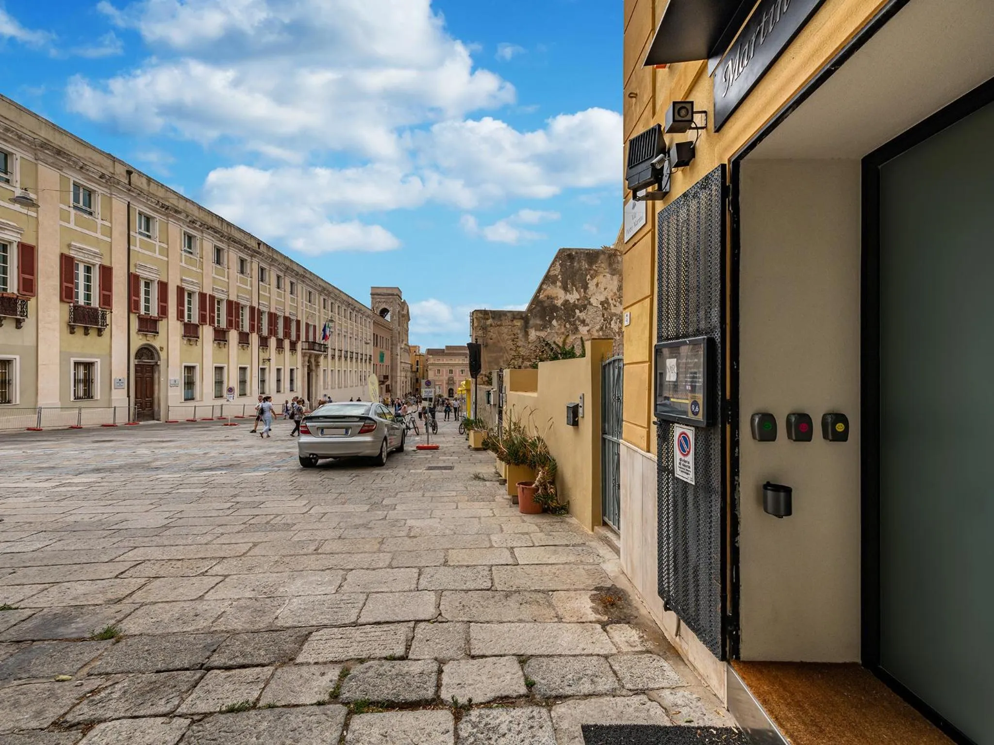 Property building in Martini Rooms Castello