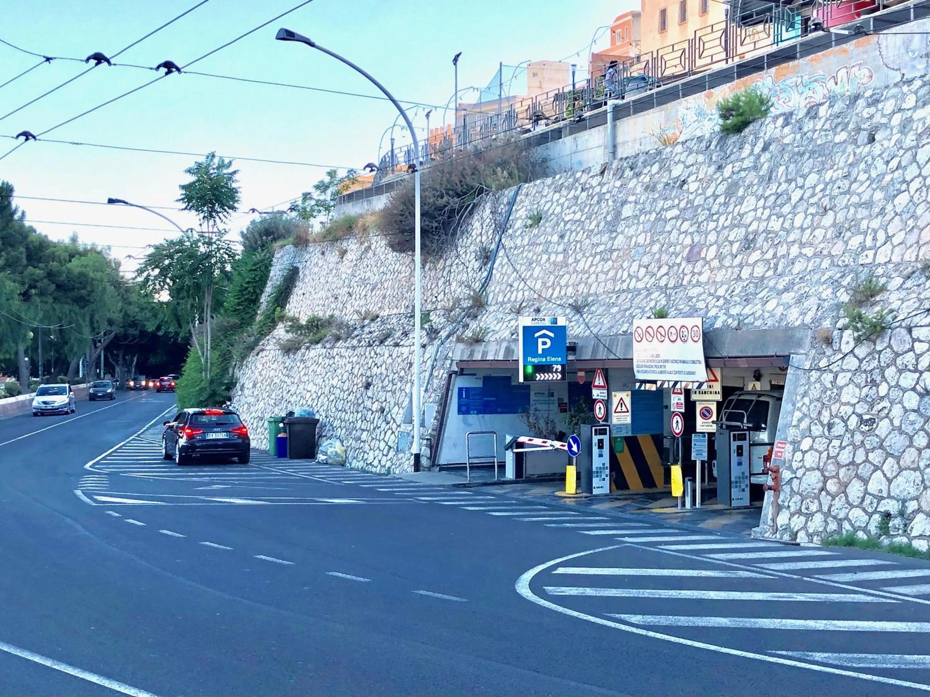 Facade/entrance in Martini Rooms Castello