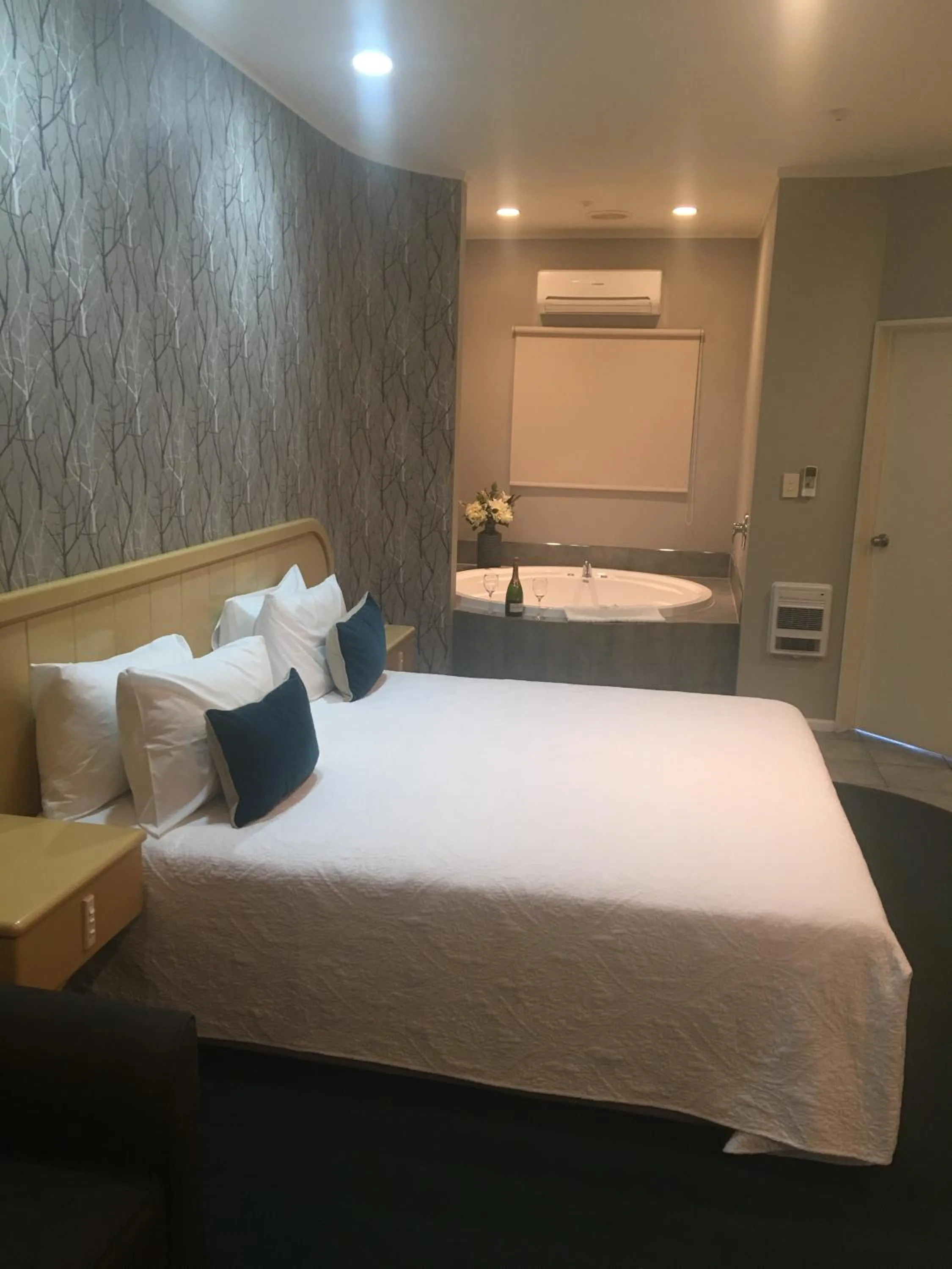 Bed in Village Motel